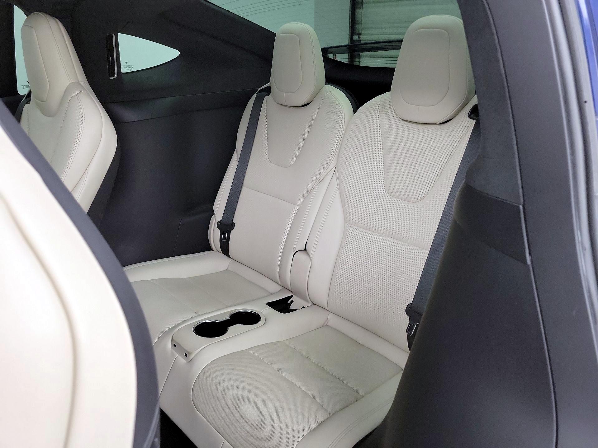 Thumbnail: 2022 Tesla Model X - 19