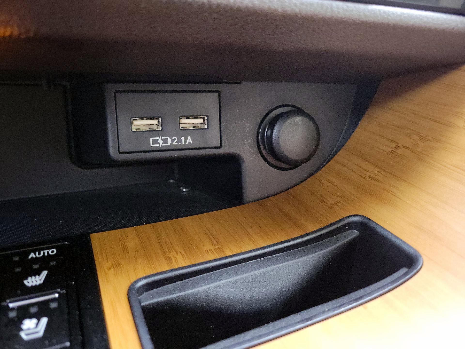 Thumbnail: 2020 Lexus RX - 18