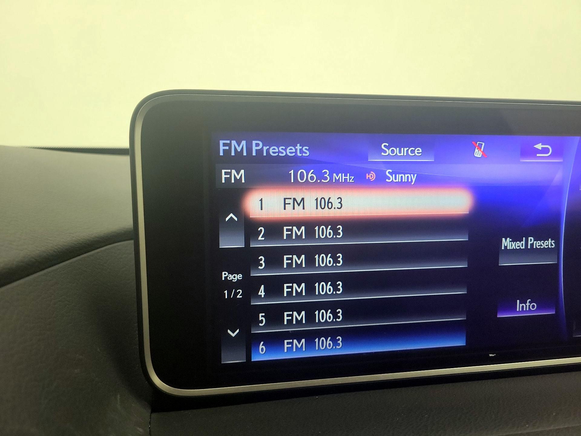 Thumbnail: 2018 Lexus RX - 16