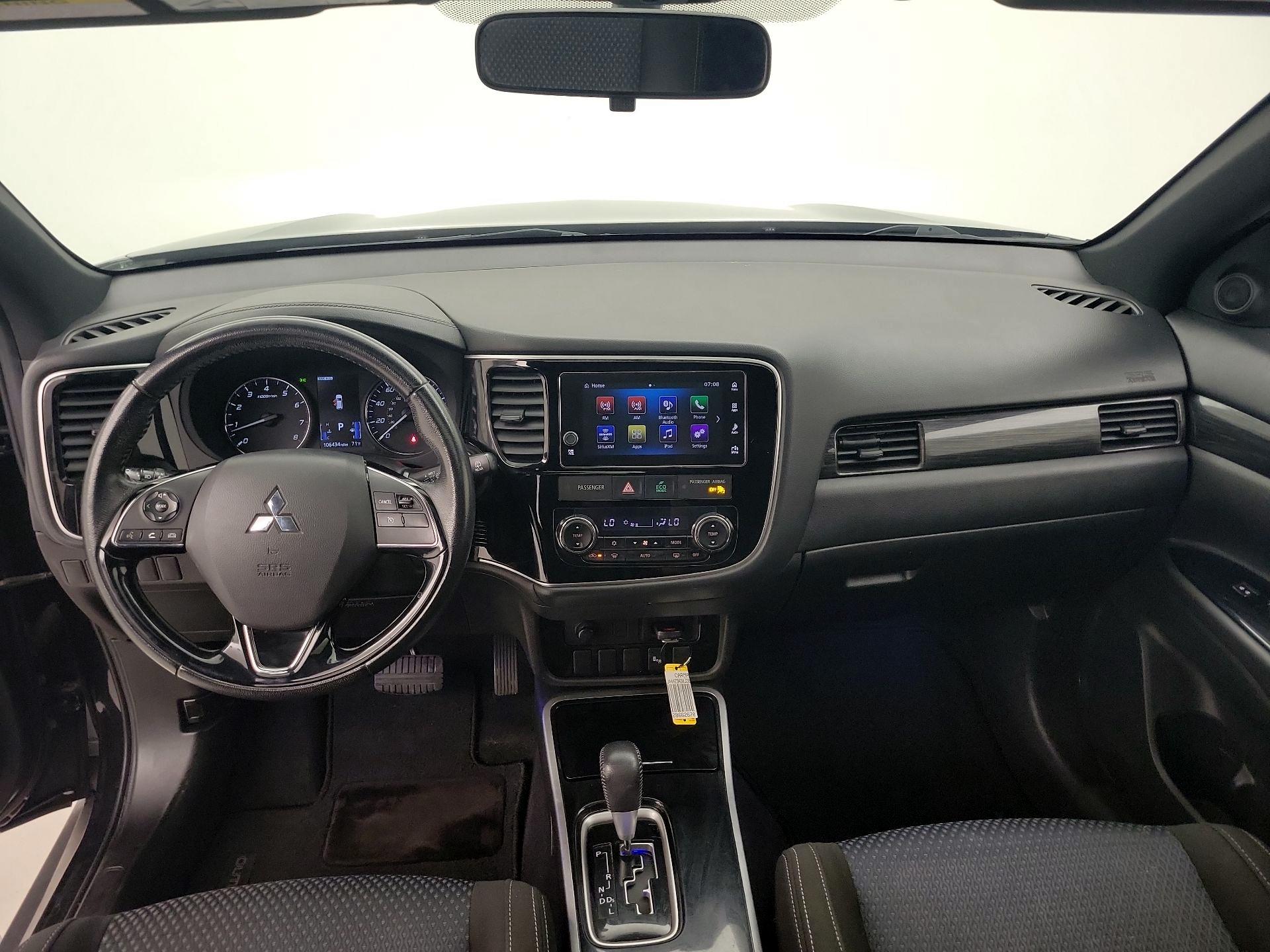 Thumbnail: 2018 Mitsubishi Outlander - 9