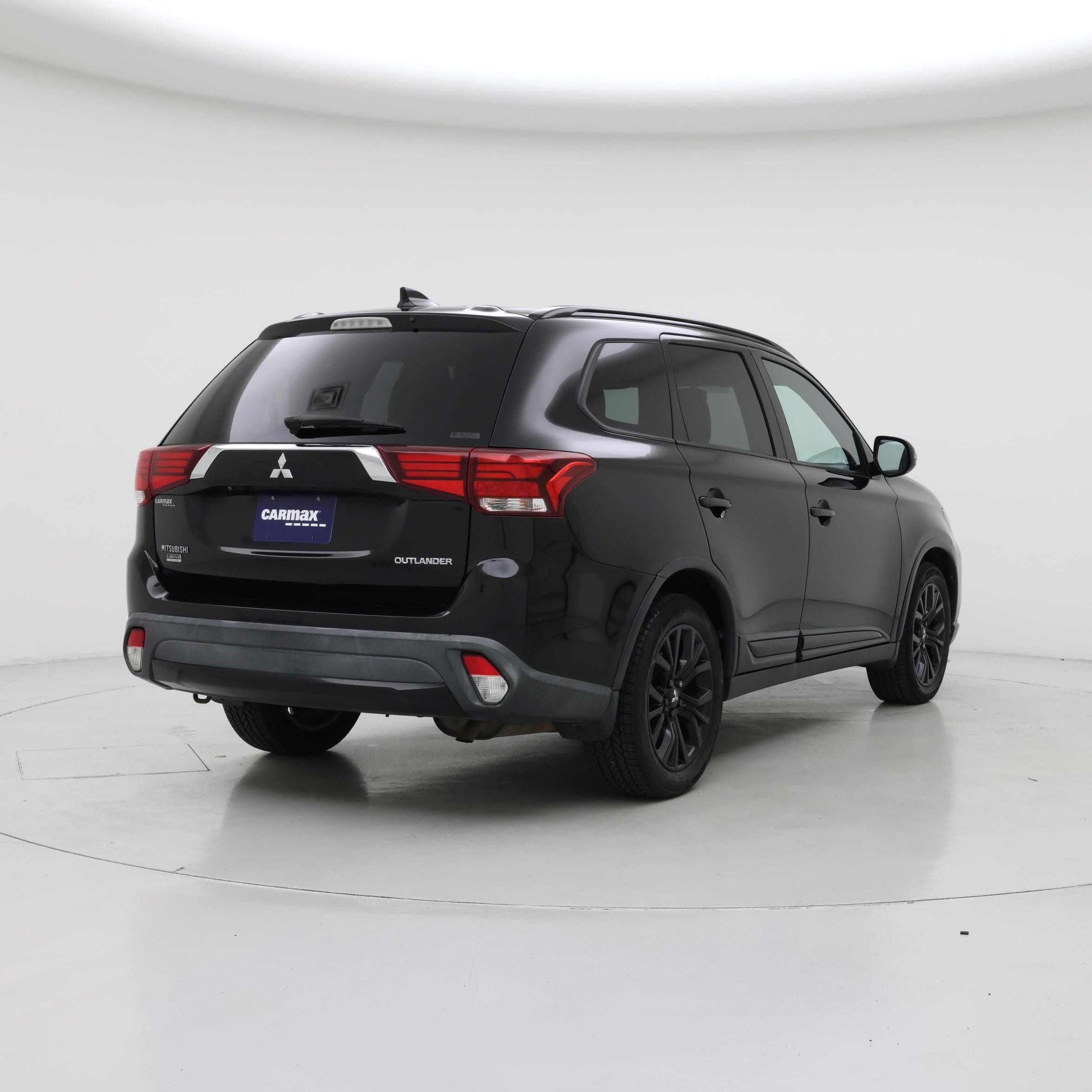 Thumbnail: 2018 Mitsubishi Outlander - 8