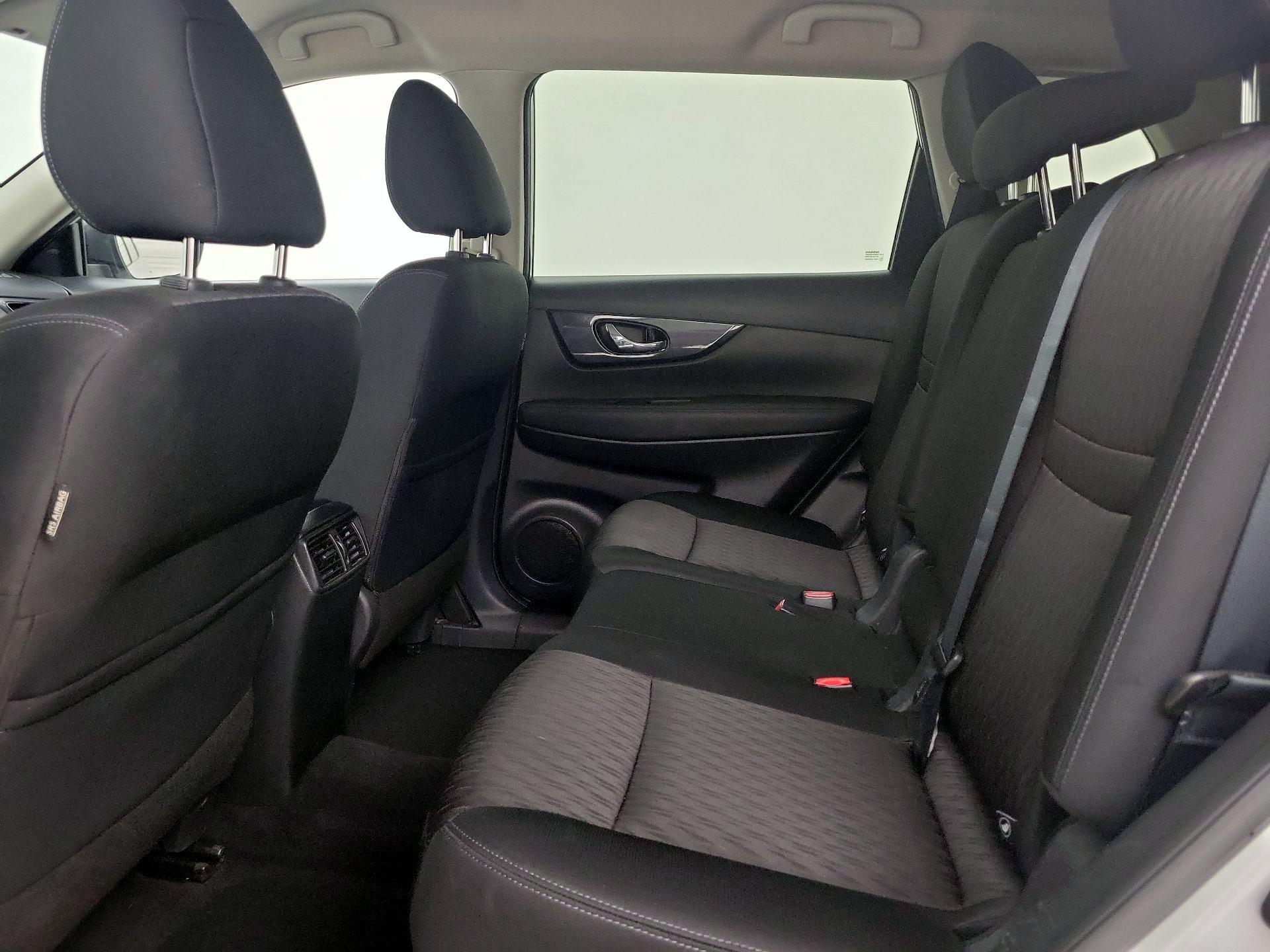 Thumbnail: 2018 Nissan Rogue - 19