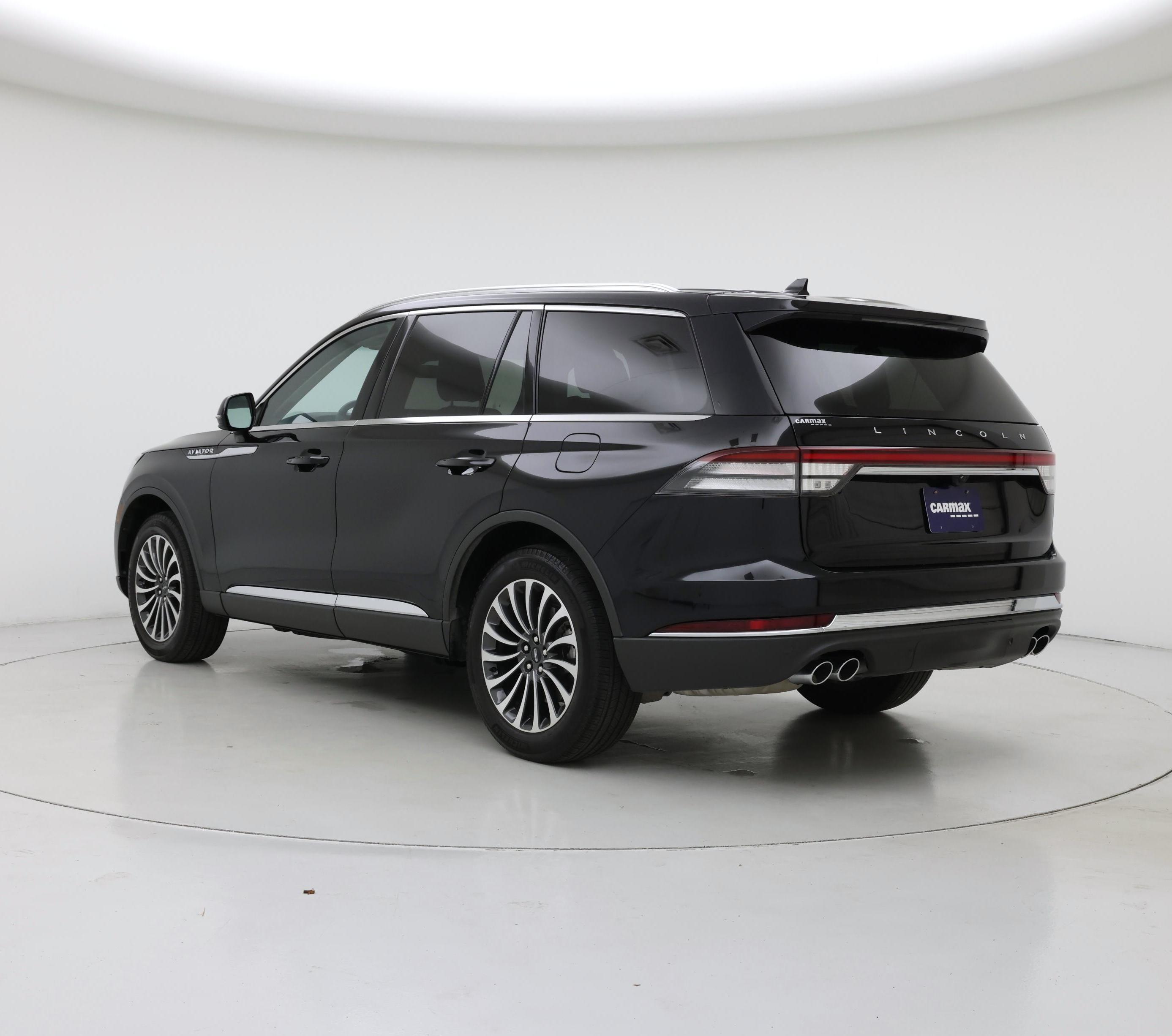 Thumbnail: 2023 Lincoln Aviator - 2