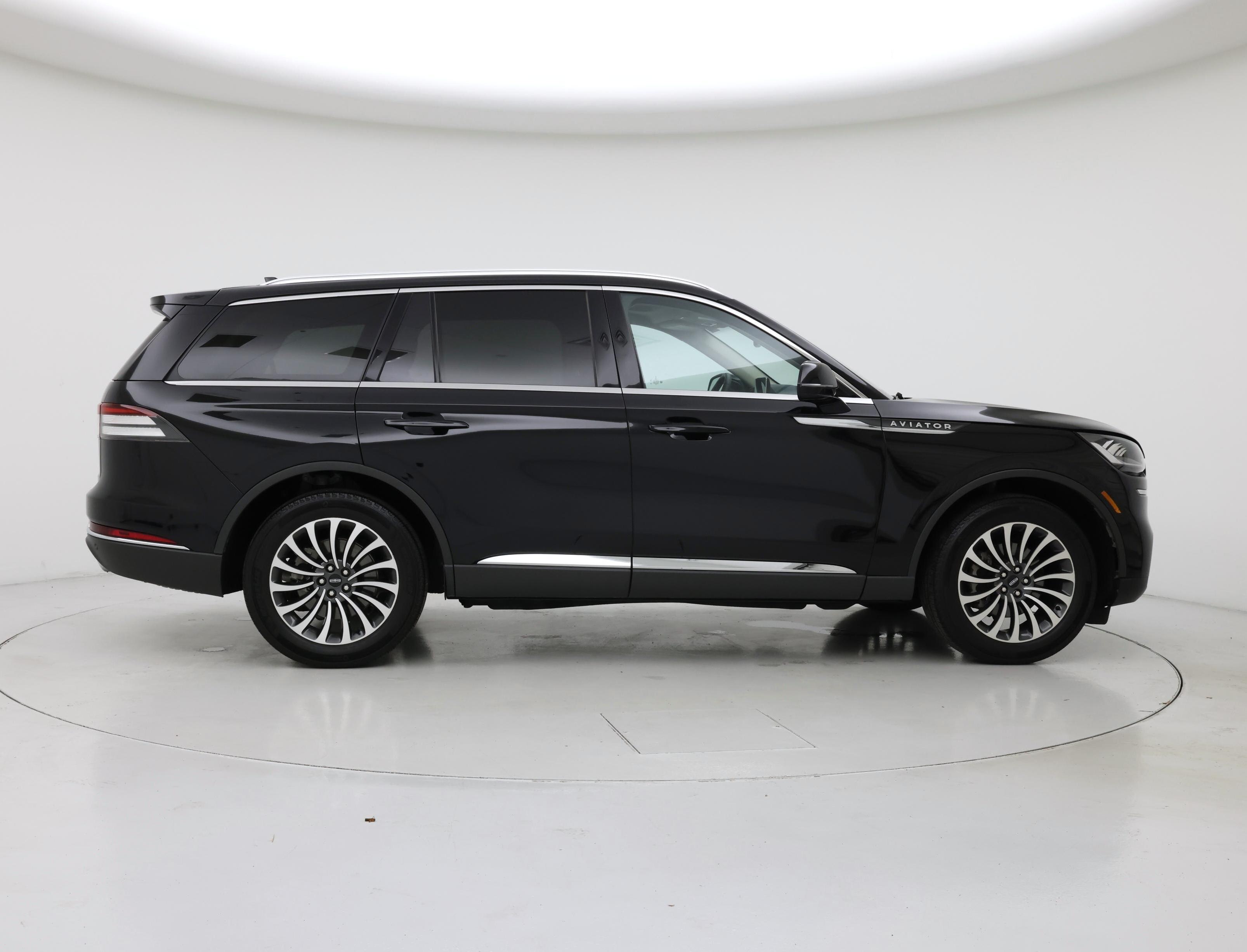 Thumbnail: 2023 Lincoln Aviator - 7