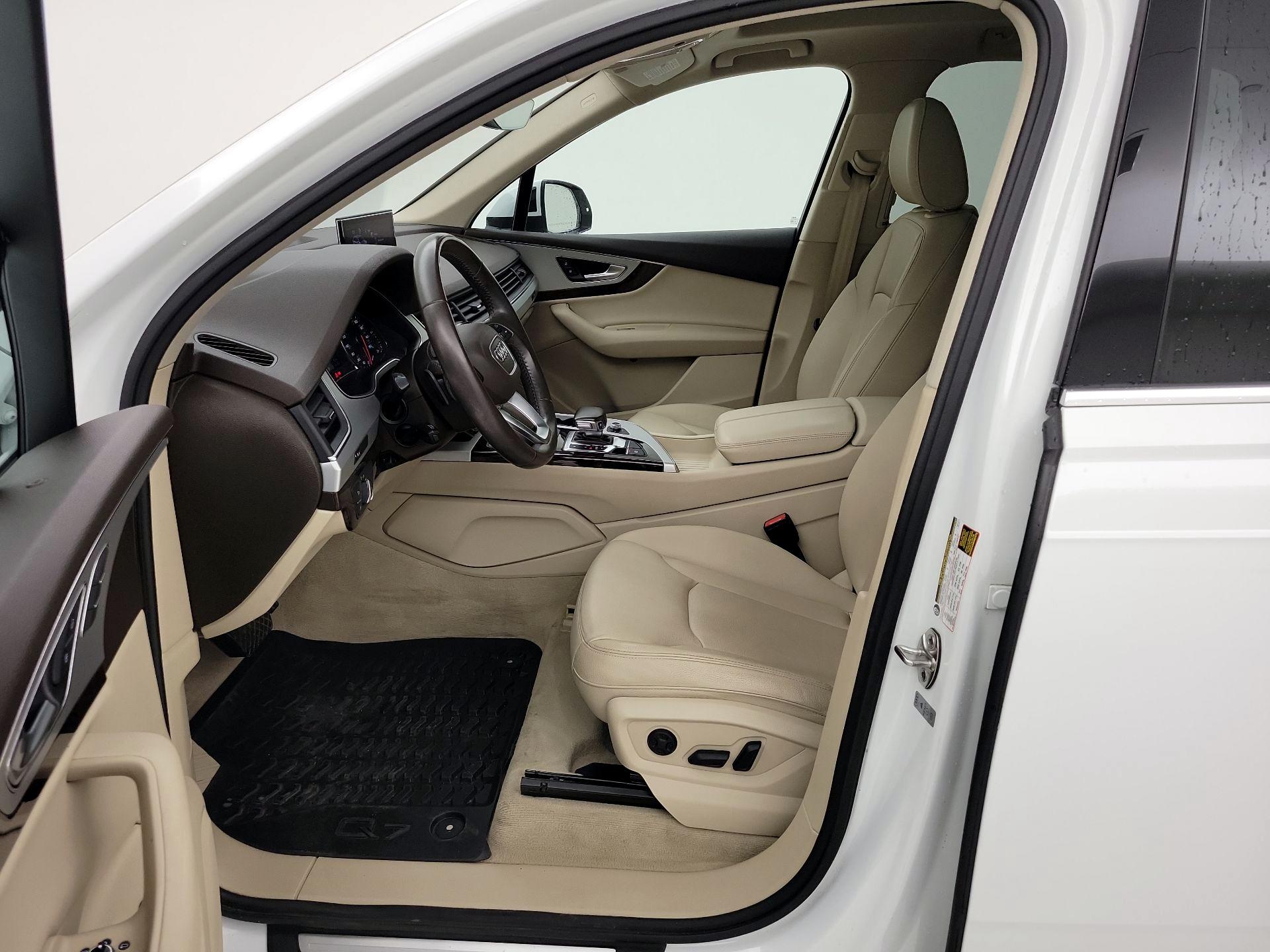 Thumbnail: 2019 Audi Q7 - 11