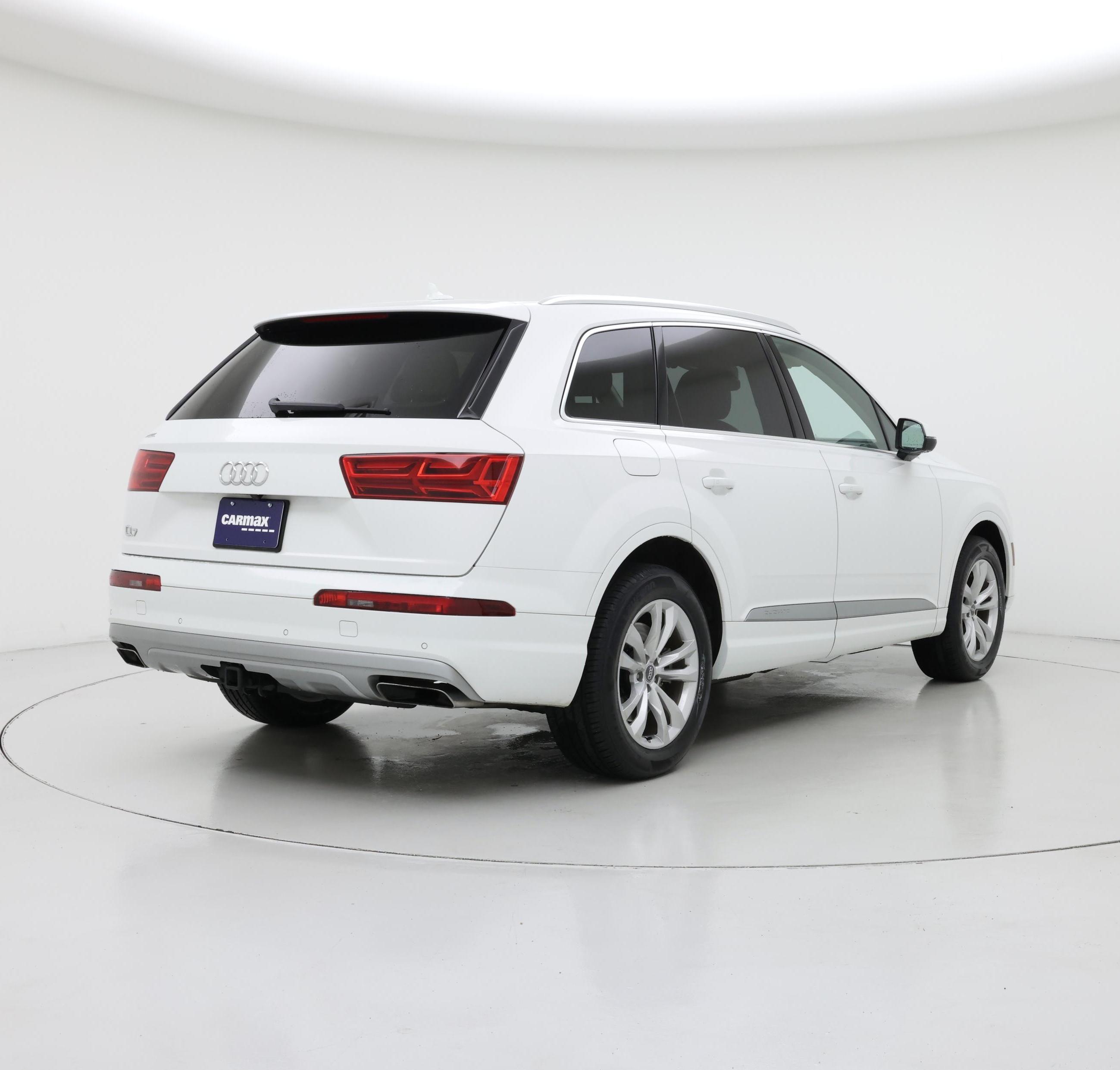 Thumbnail: 2019 Audi Q7 - 8