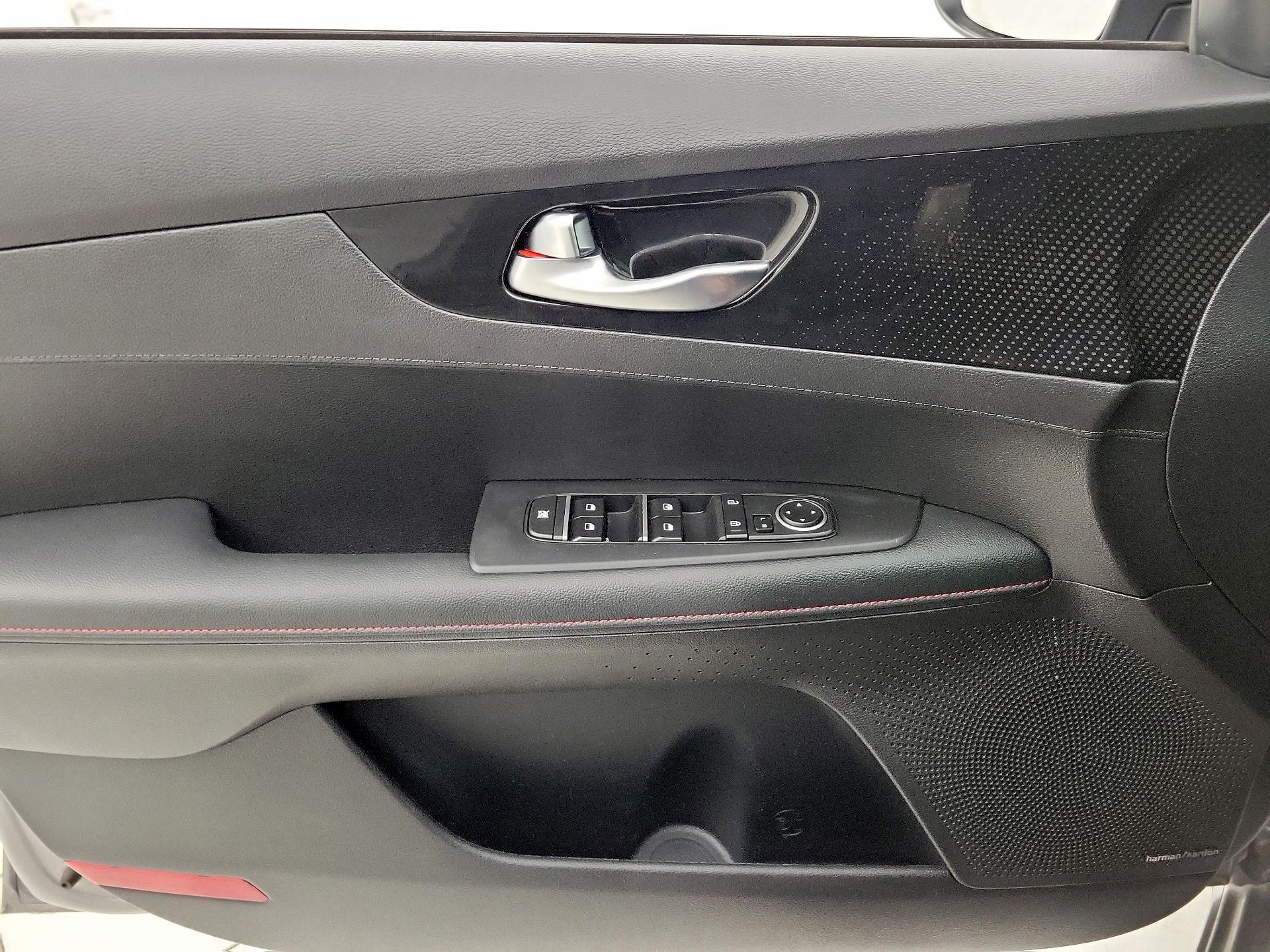 Thumbnail: 2024 Kia Forte - 12