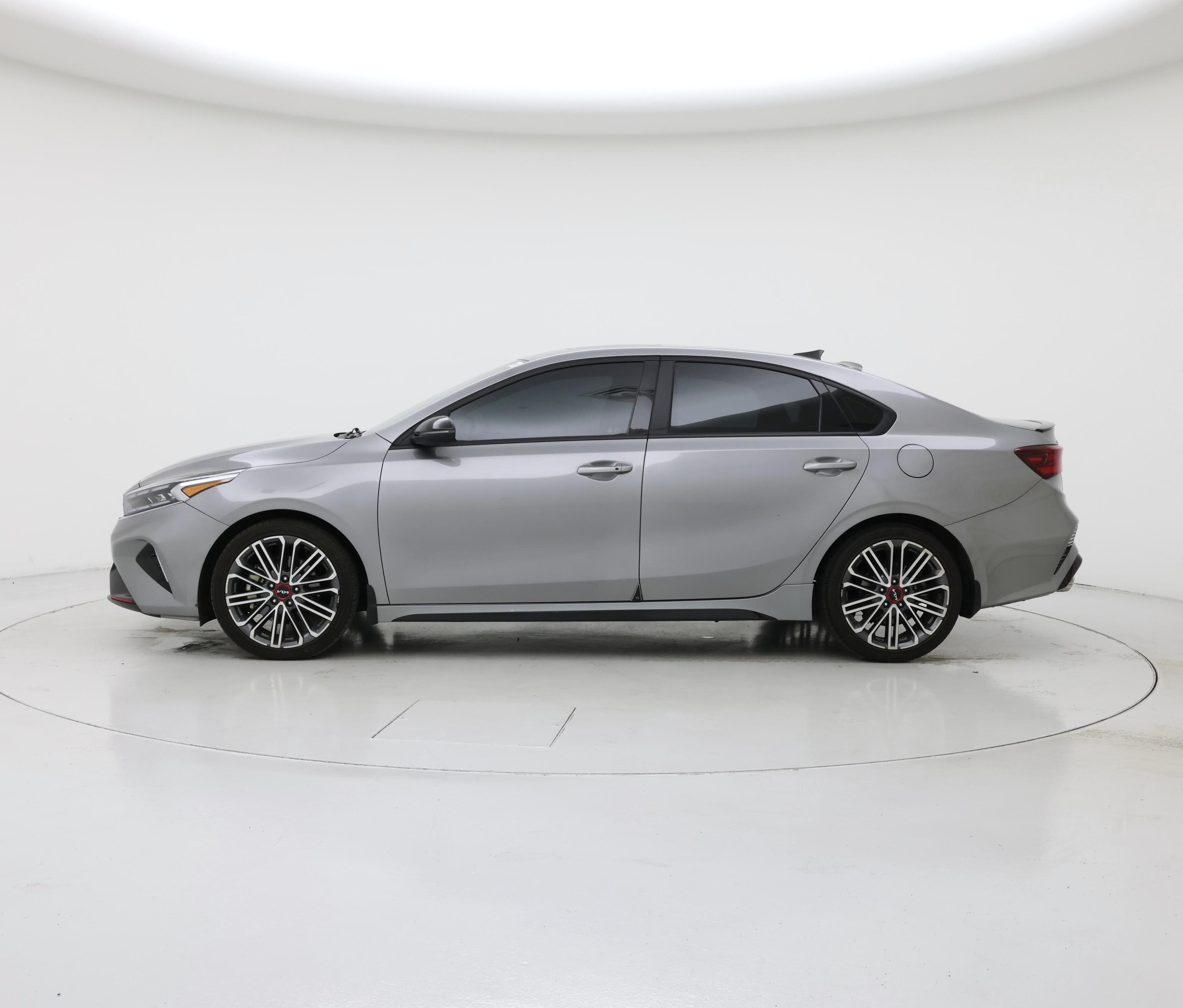 Thumbnail: 2024 Kia Forte - 3