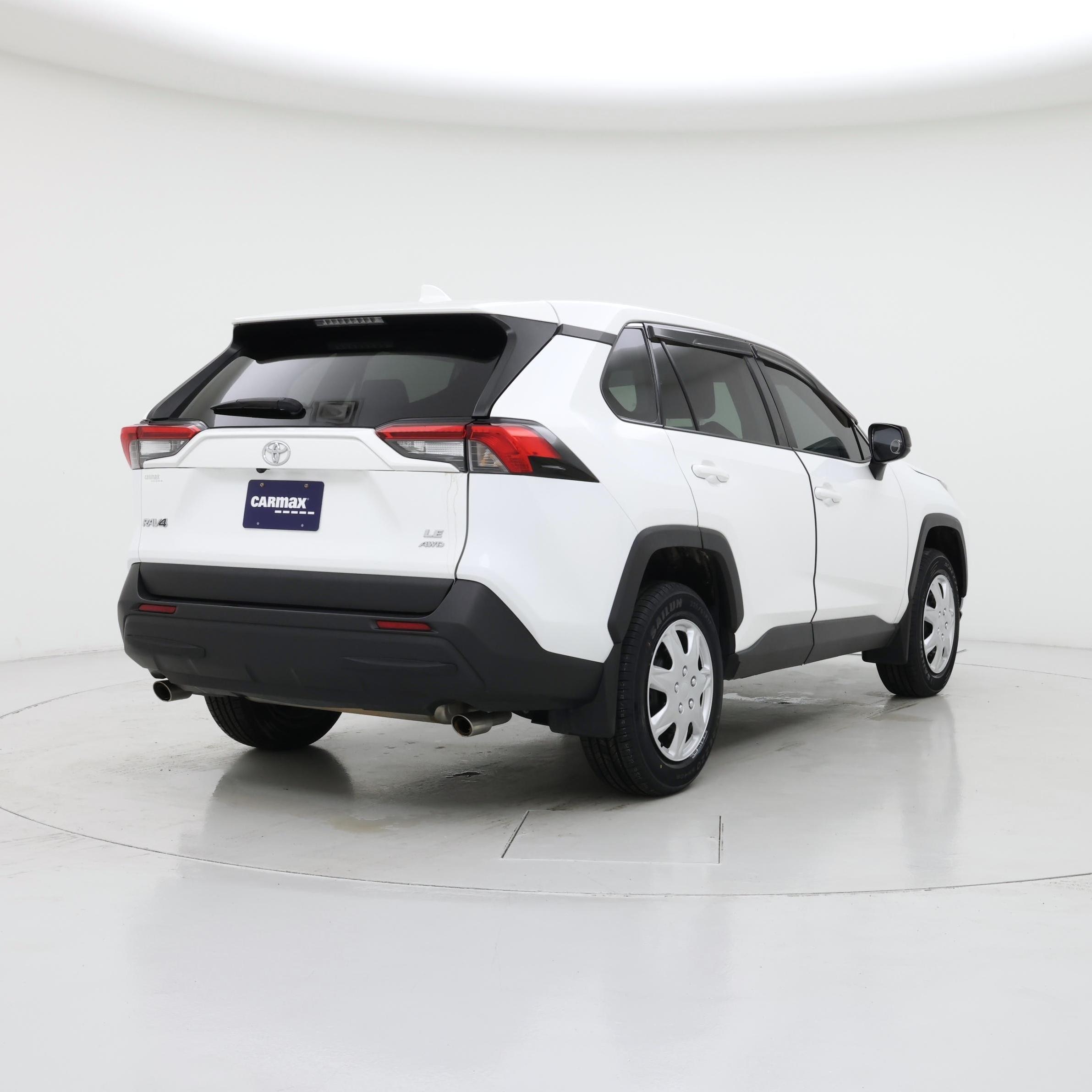 Thumbnail: 2023 Toyota RAV4 - 8