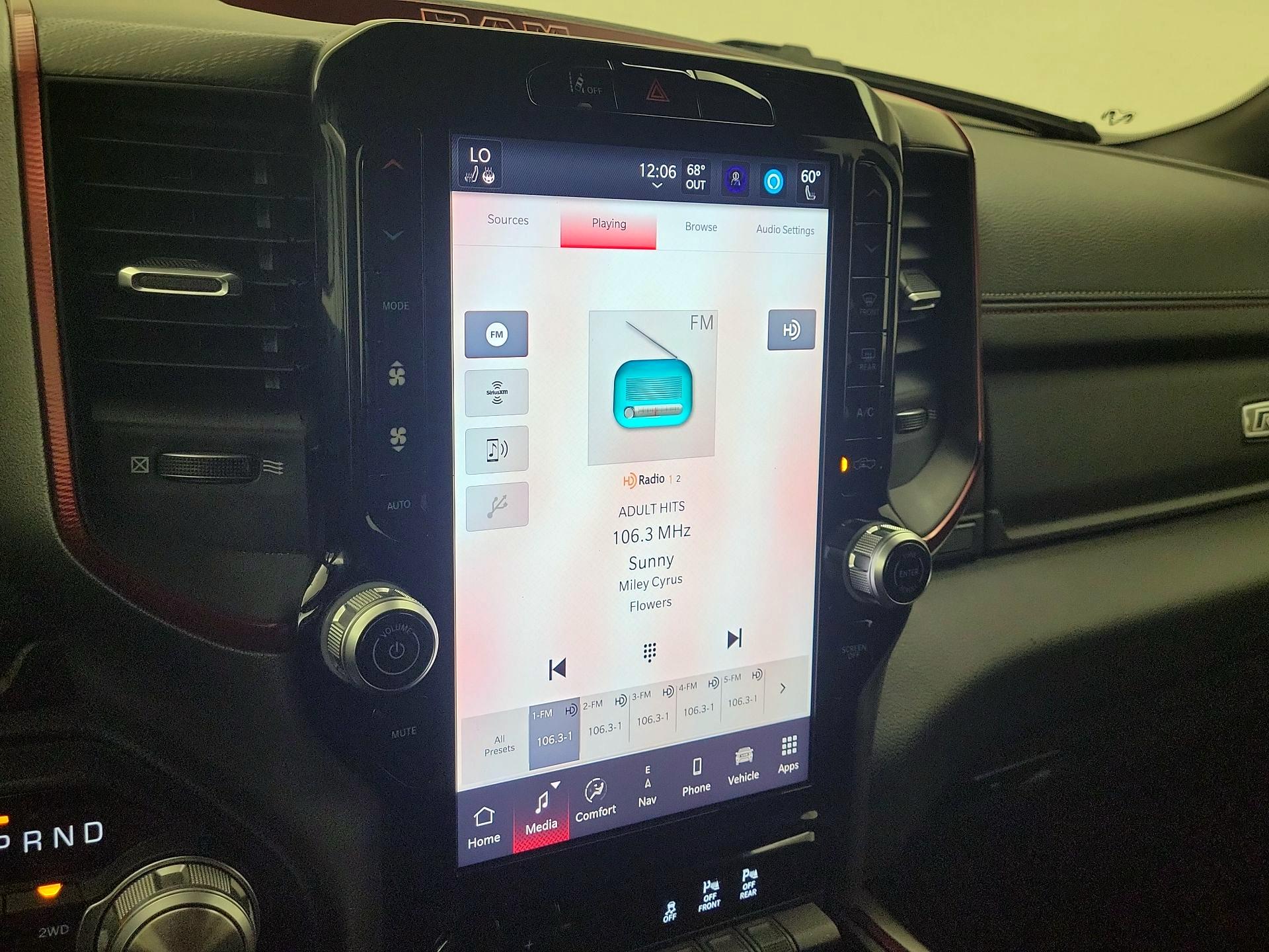 Thumbnail: 2025 RAM 1500 - 16