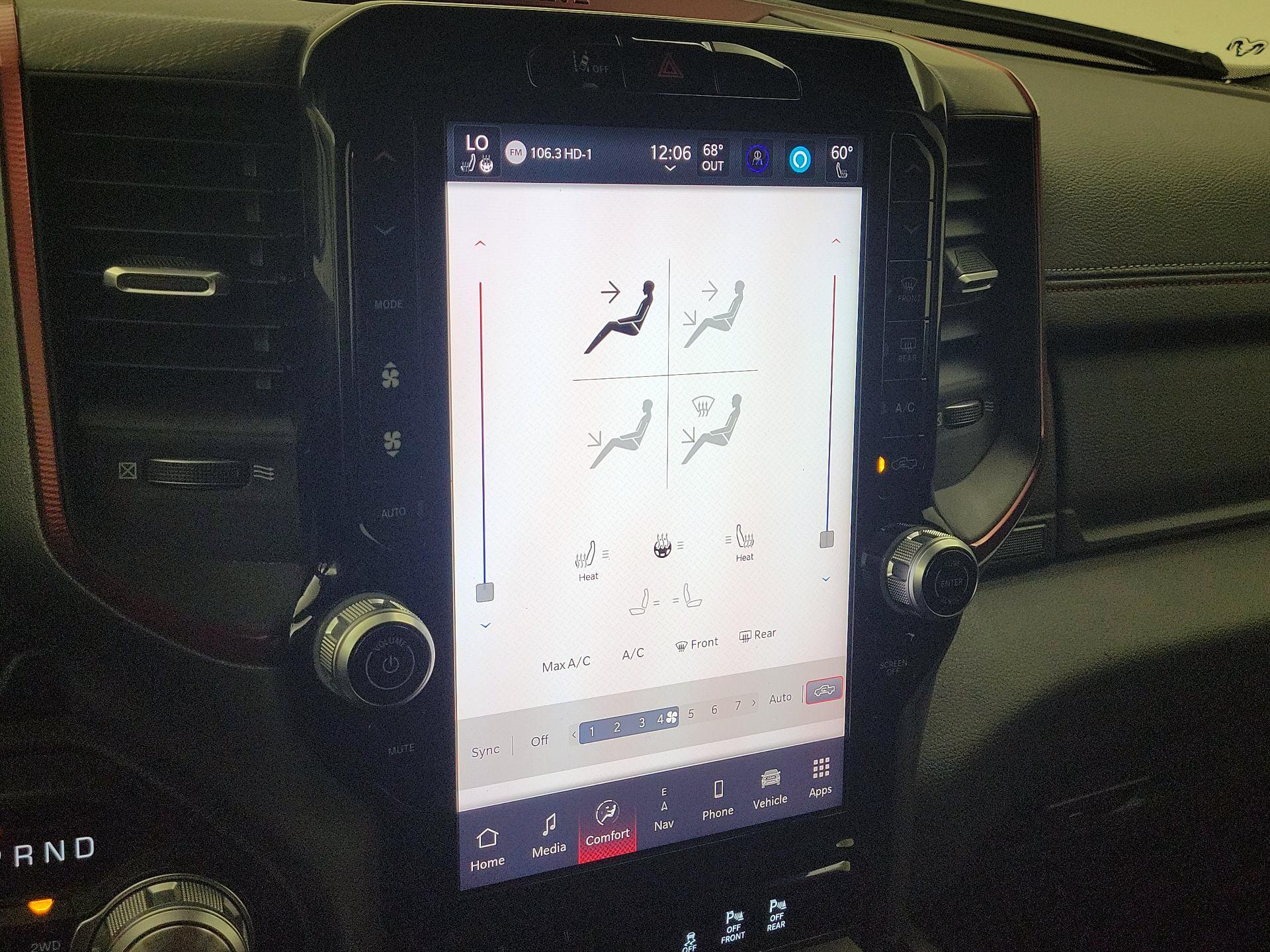 Thumbnail: 2025 RAM 1500 - 17