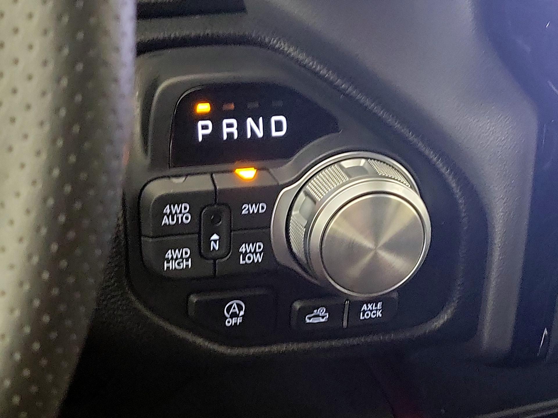 Thumbnail: 2025 RAM 1500 - 18