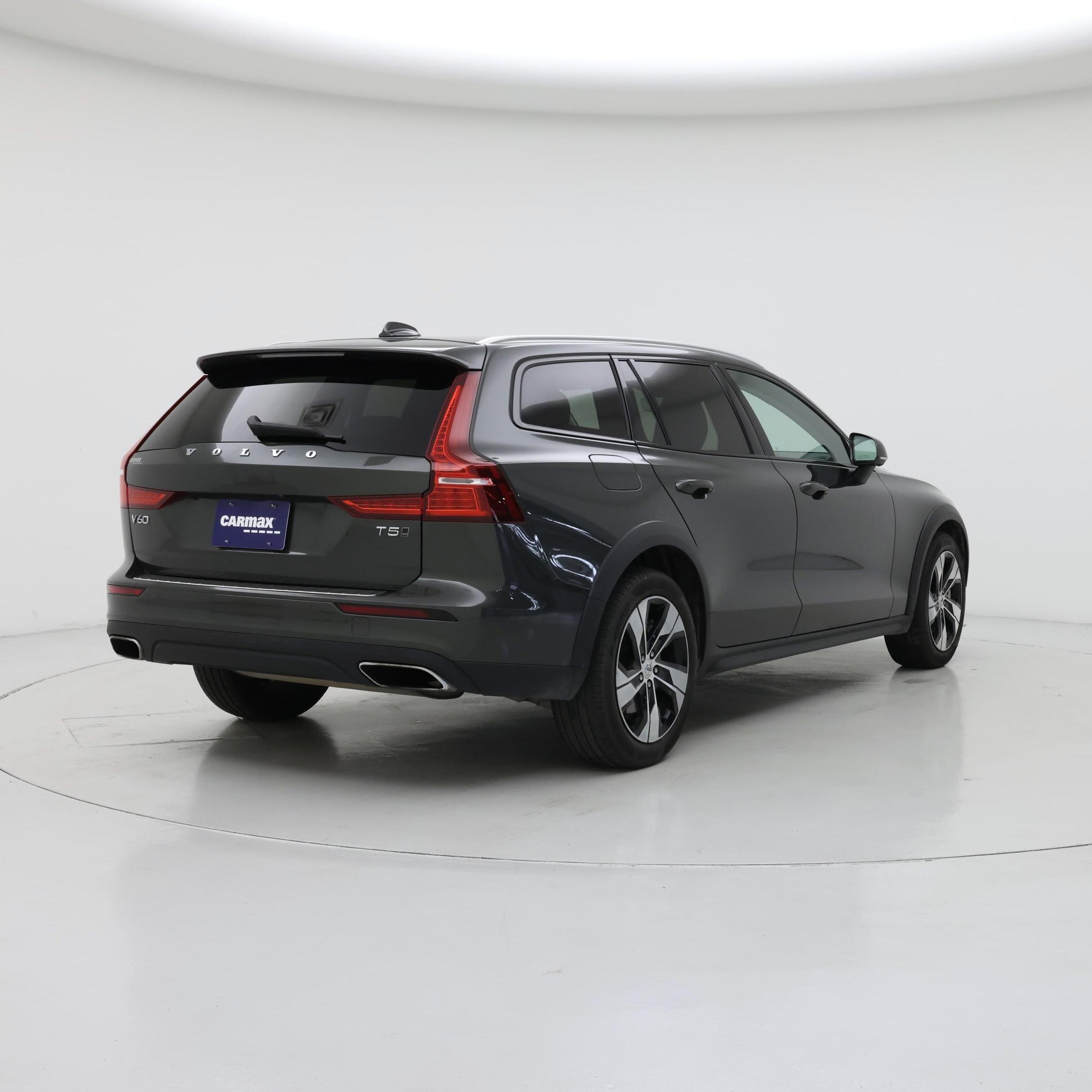 Thumbnail: 2022 Volvo S60 - 8