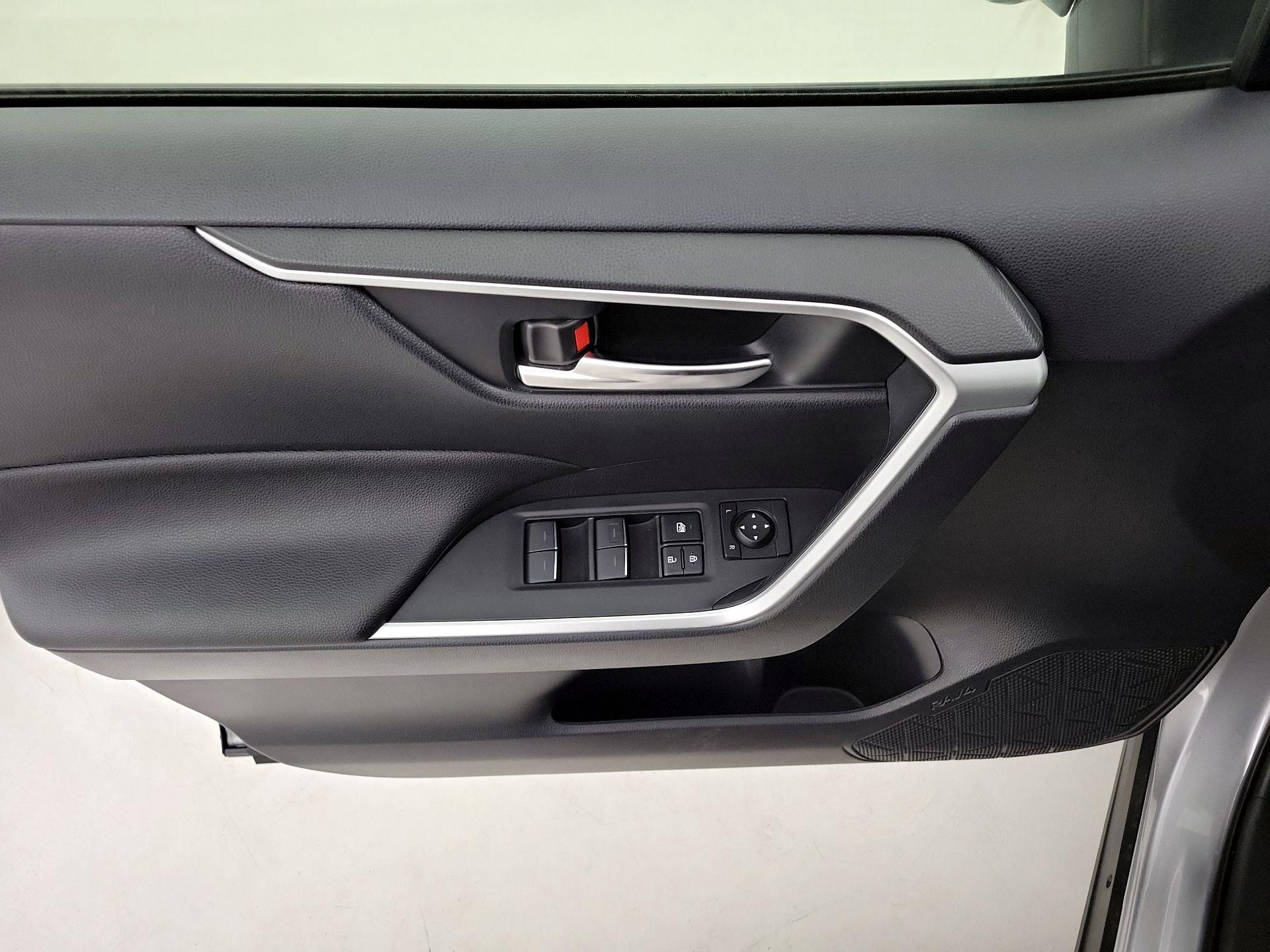 Thumbnail: 2023 Toyota RAV4 - 12