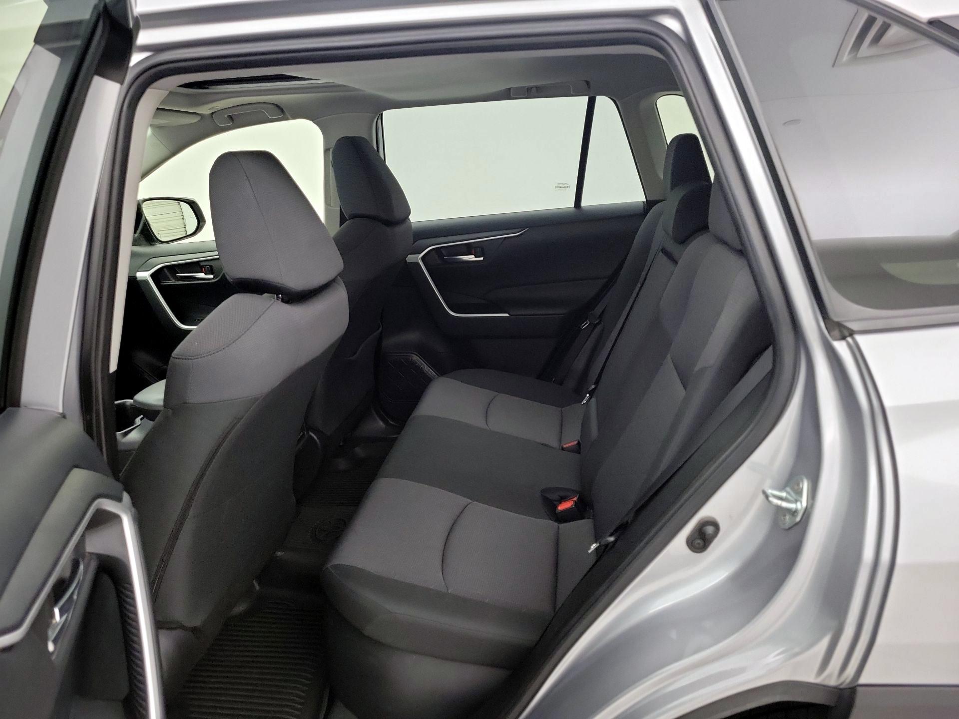 Thumbnail: 2023 Toyota RAV4 - 20