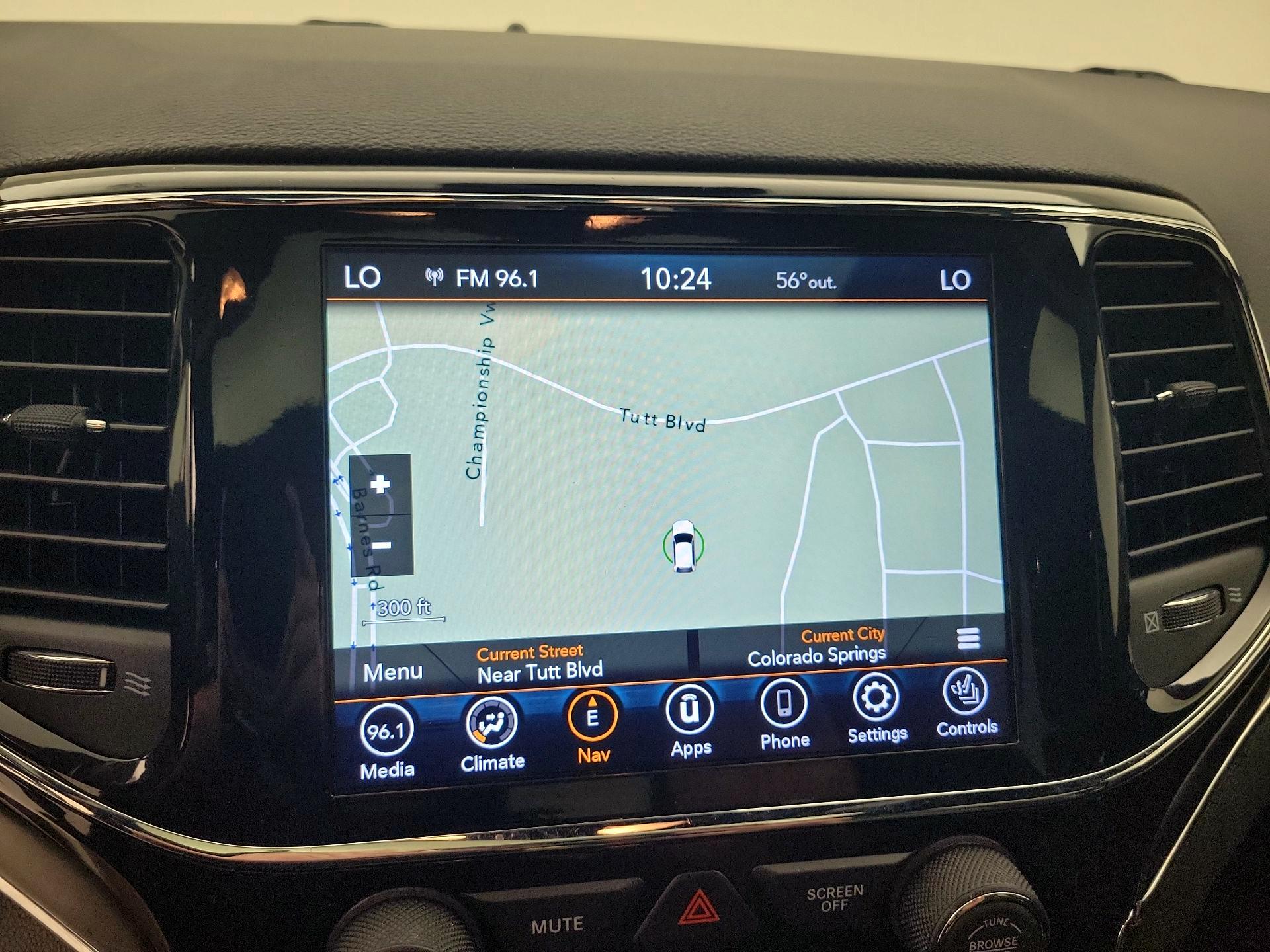 Thumbnail: 2021 Jeep Grand Cherokee - 14