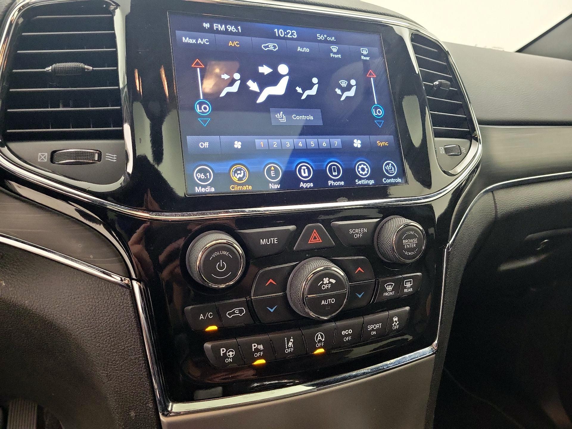 Thumbnail: 2021 Jeep Grand Cherokee - 17