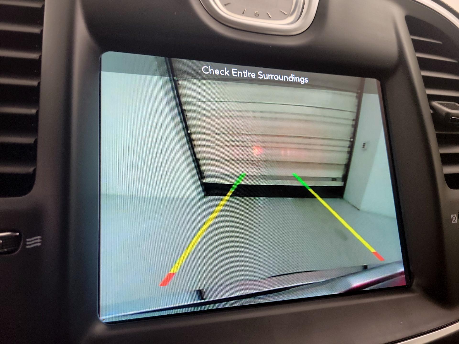 Thumbnail: 2019 Chrysler 300 - 14