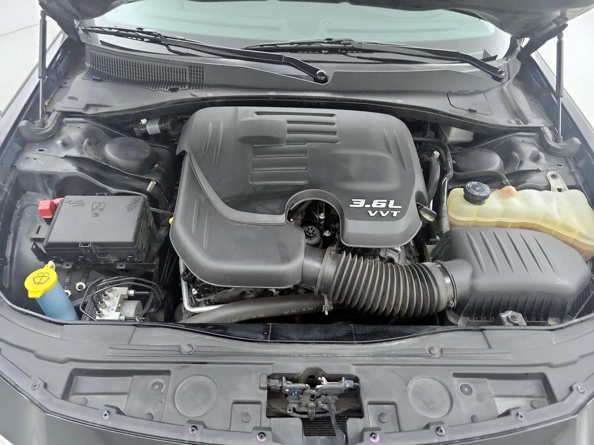 Thumbnail: 2019 Chrysler 300 - 20