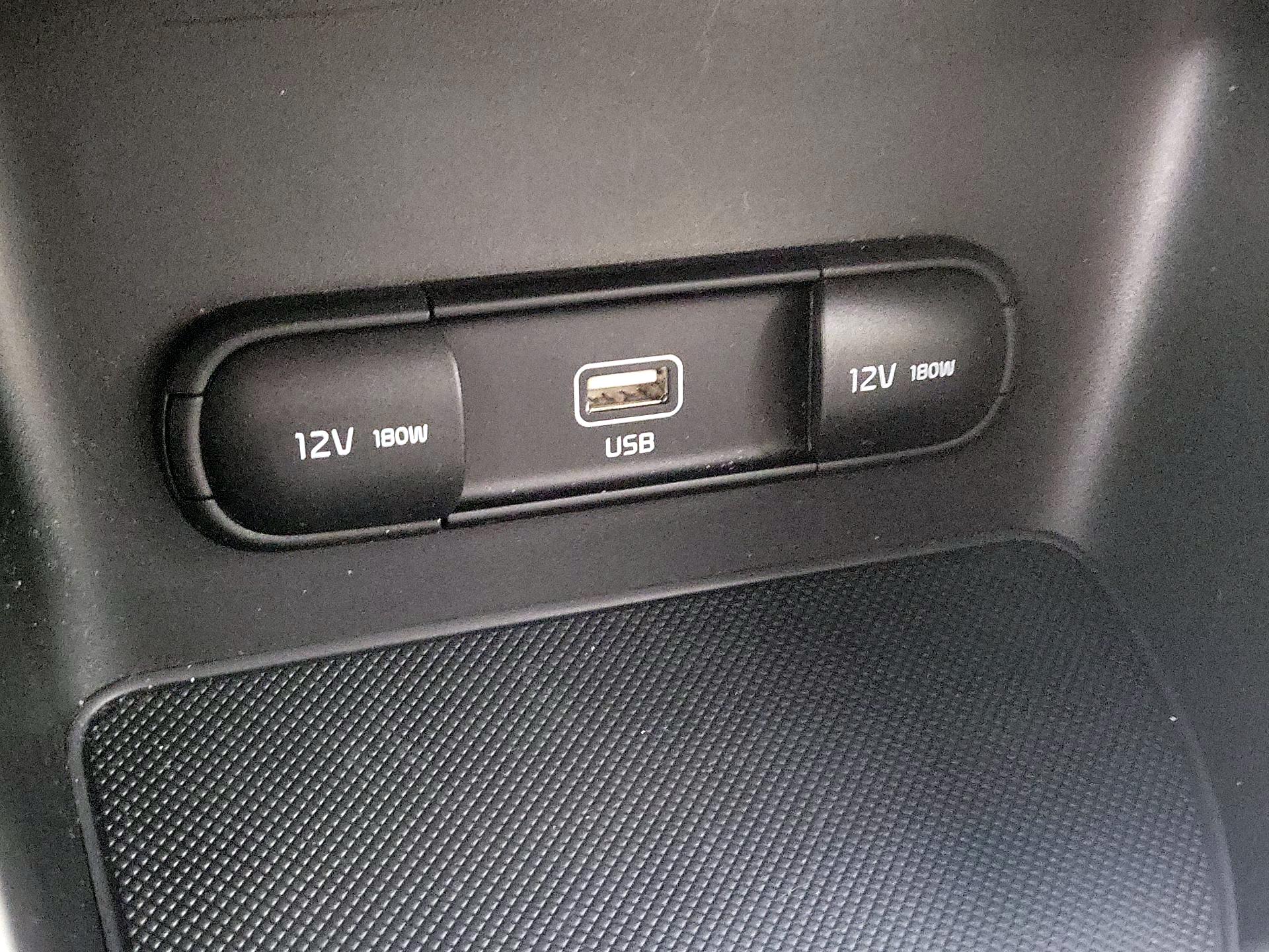 Thumbnail: 2020 Kia Sportage - 18