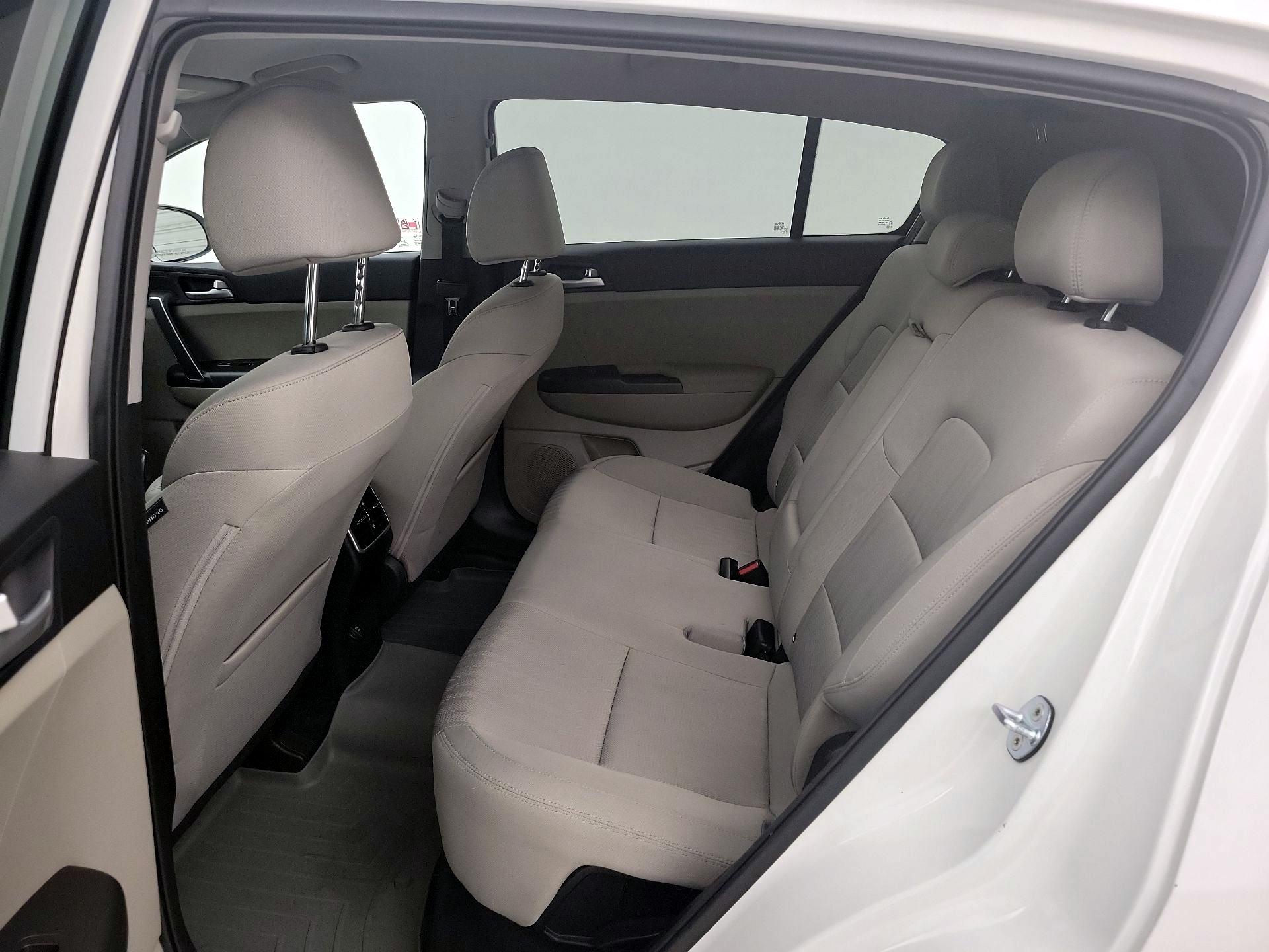 Thumbnail: 2020 Kia Sportage - 19