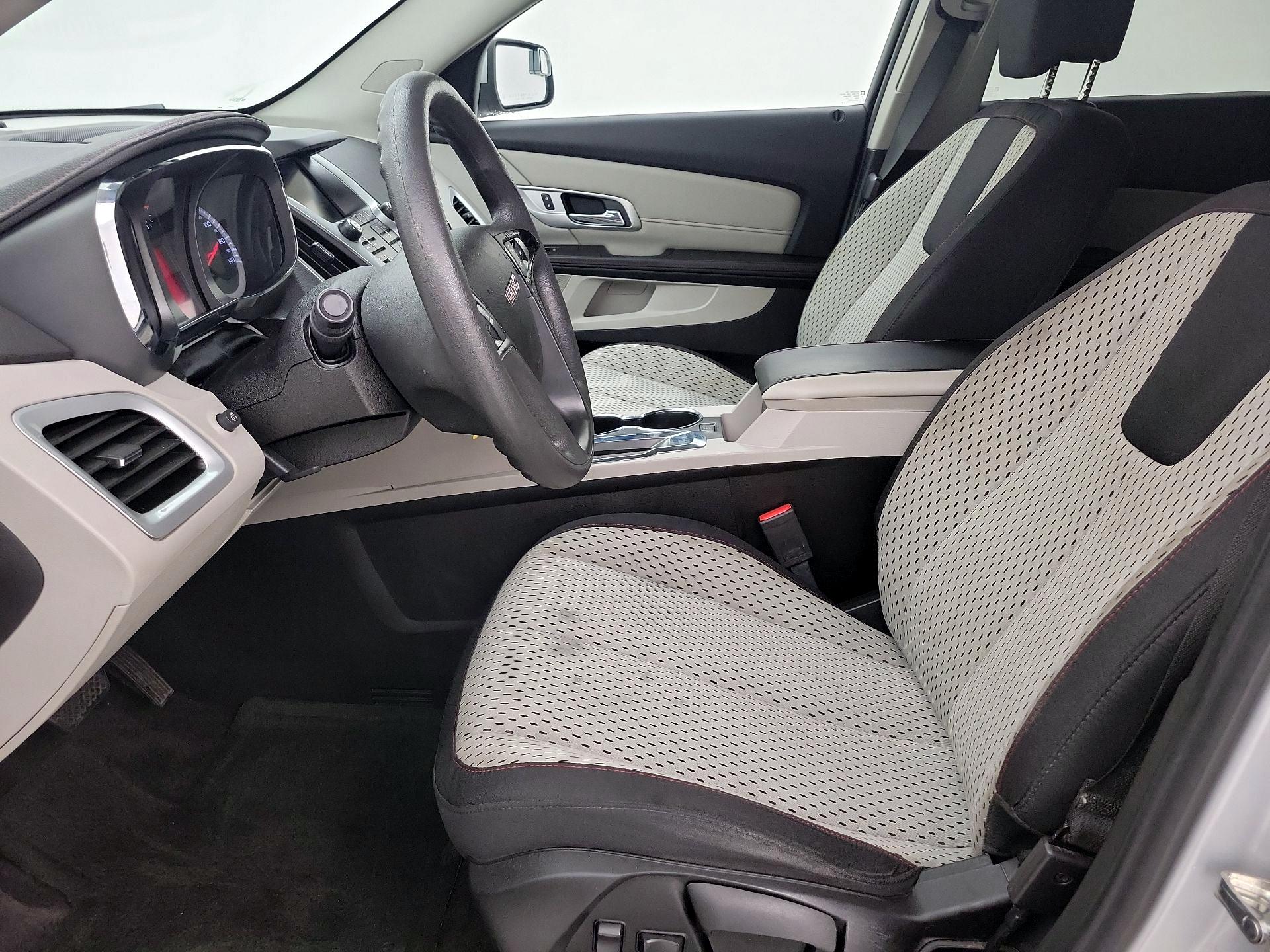 Thumbnail: 2015 GMC Terrain - 11