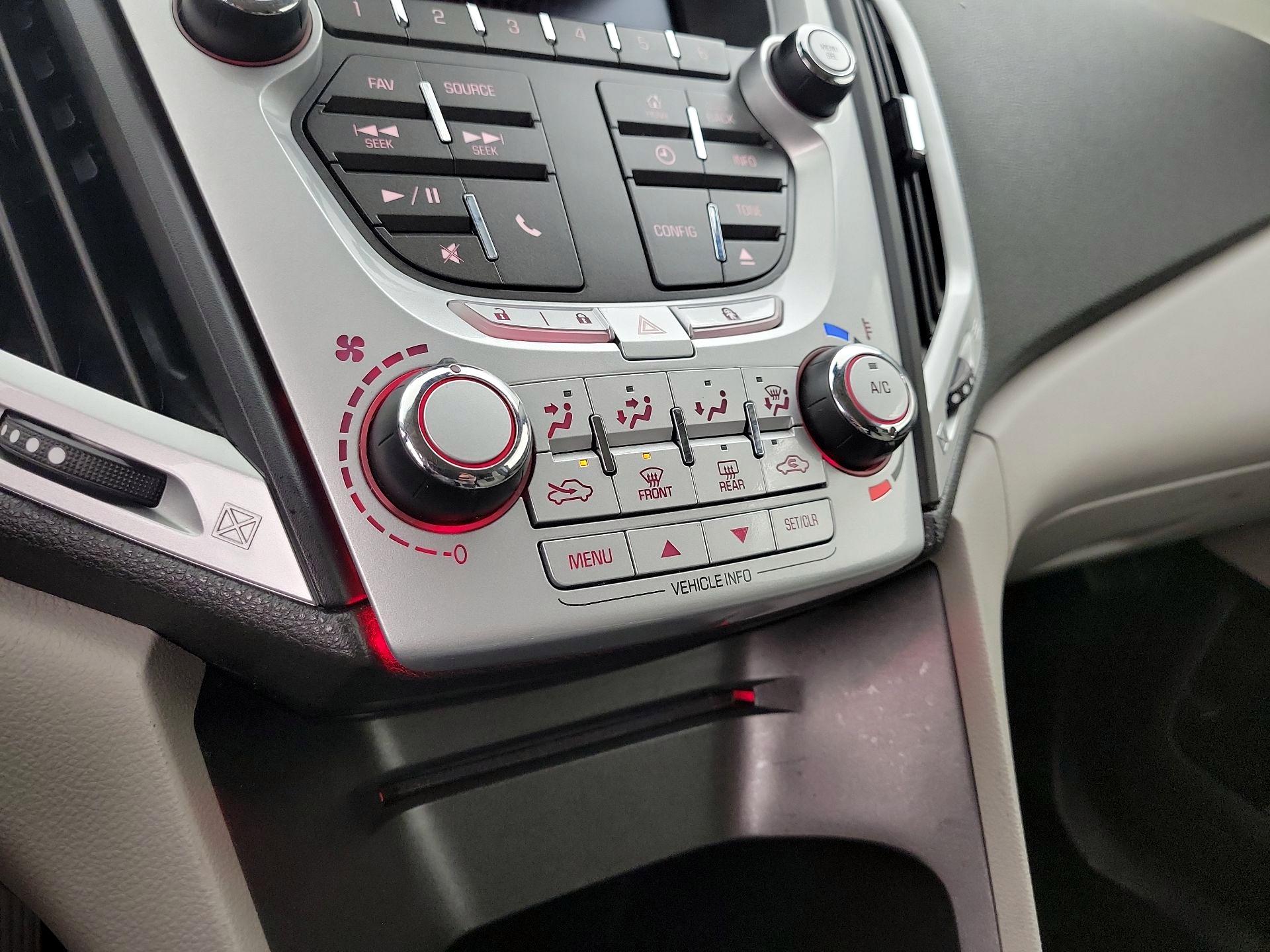 Thumbnail: 2015 GMC Terrain - 15