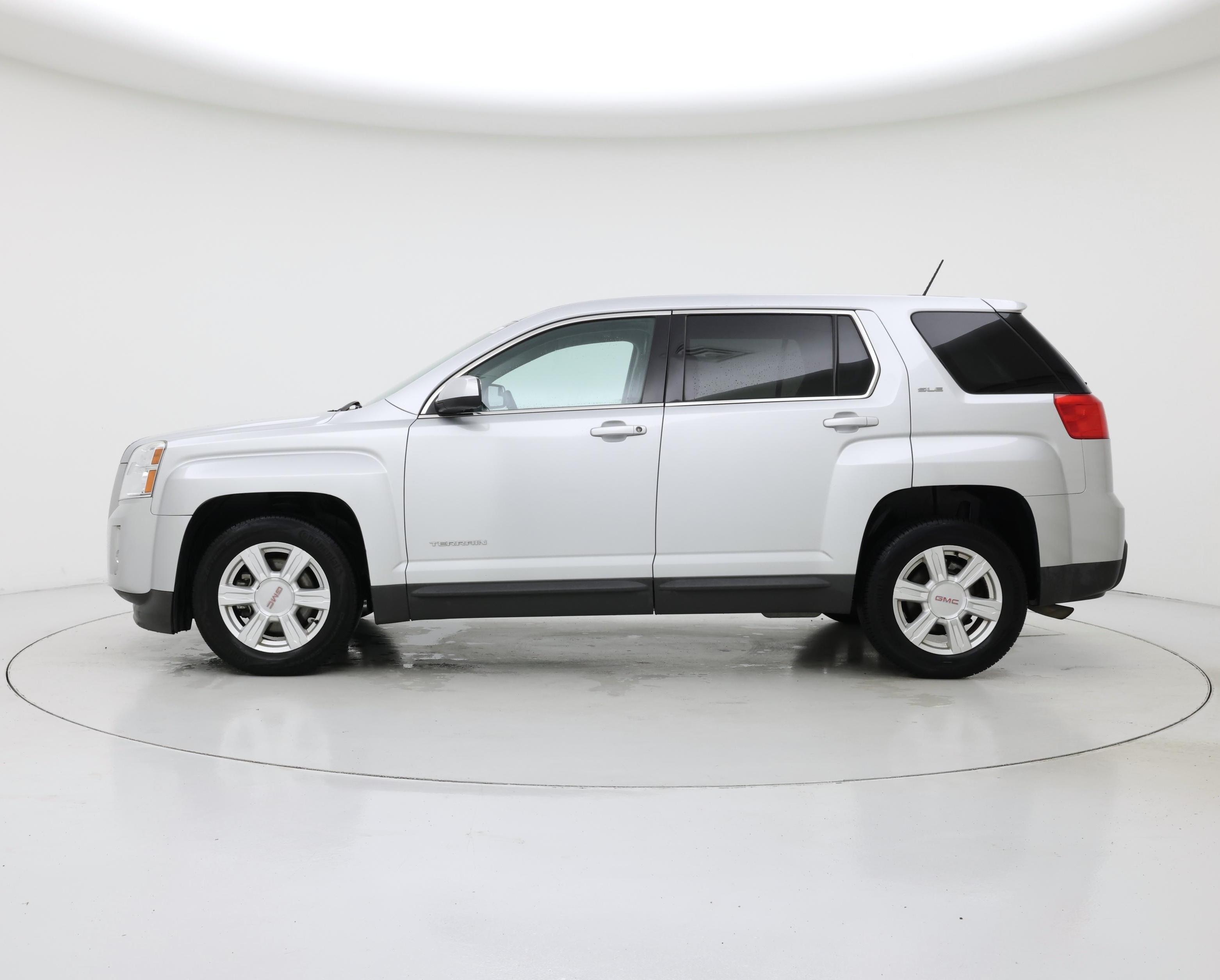 Thumbnail: 2015 GMC Terrain - 3