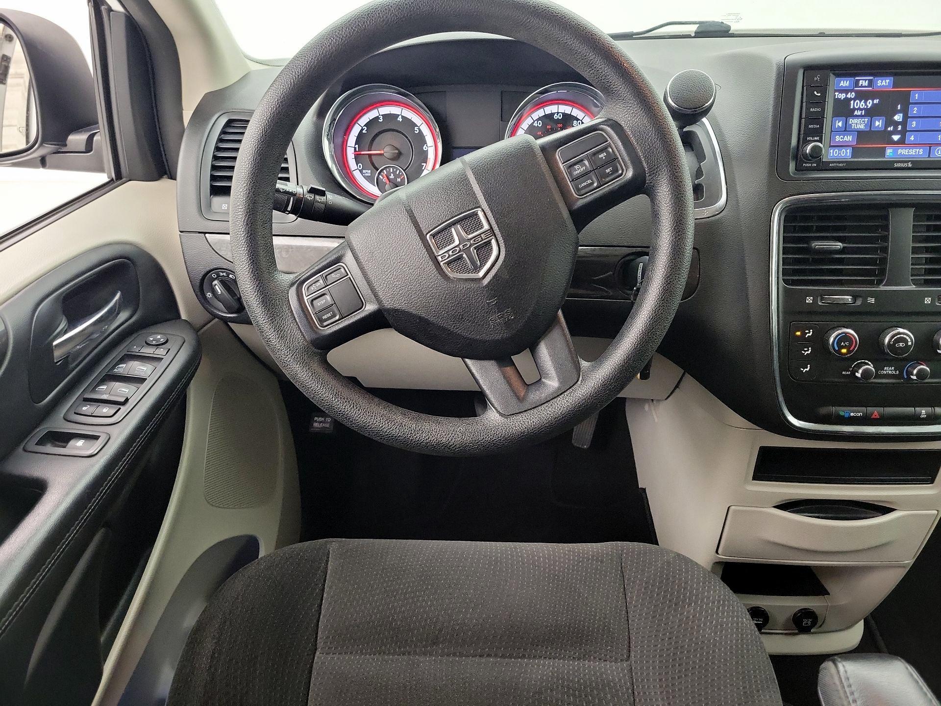 Thumbnail: 2018 Dodge Grand Caravan - 10
