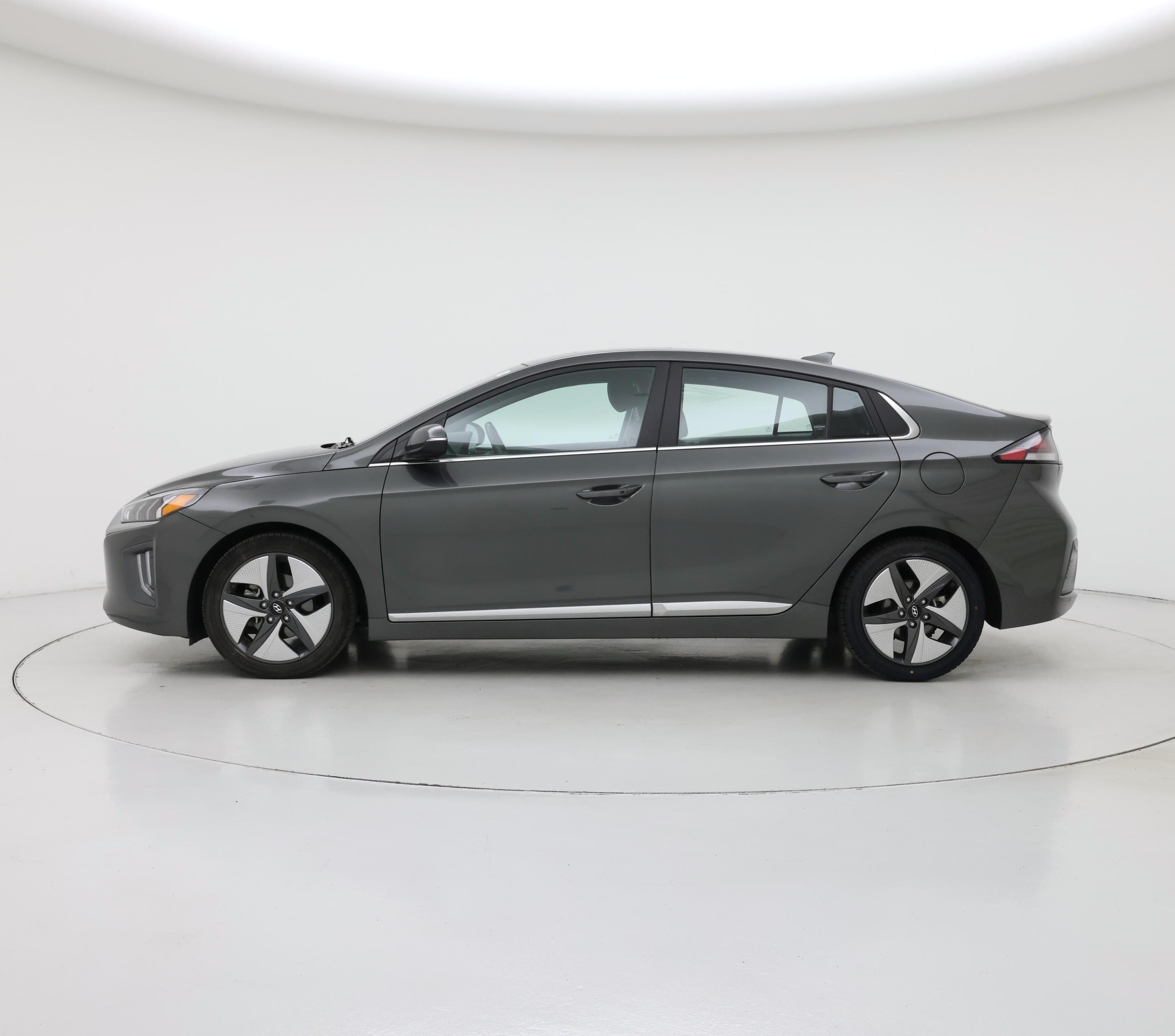 Thumbnail: 2022 Hyundai Ioniq - 3