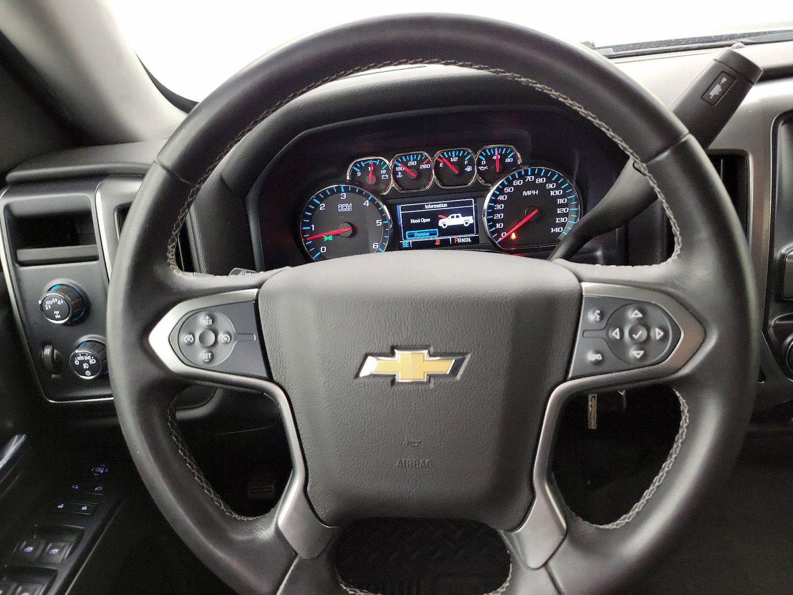 2017 Chevrolet Silverado 1500 LT - Photo 11