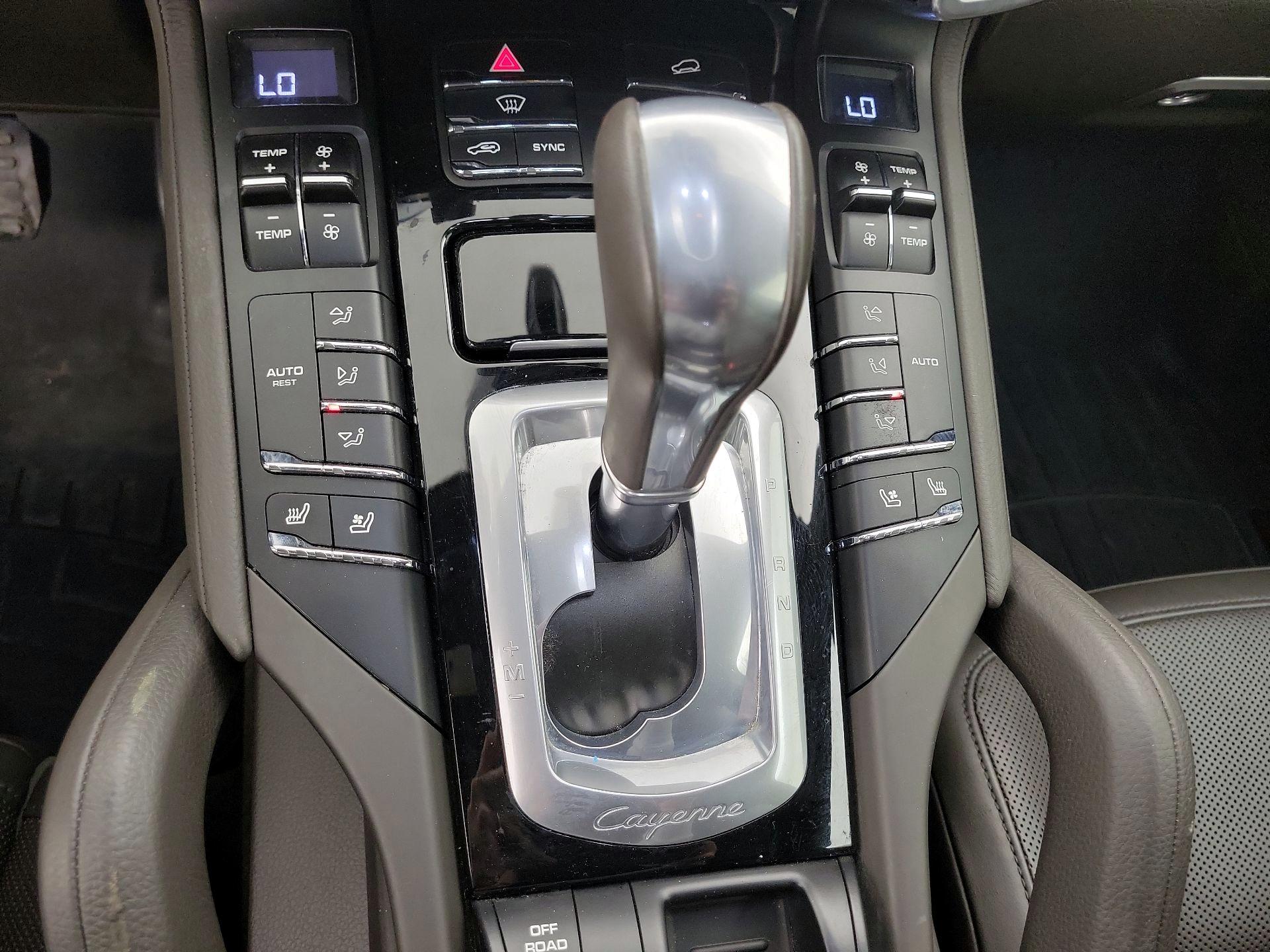 Thumbnail: 2018 Porsche Cayenne - 18
