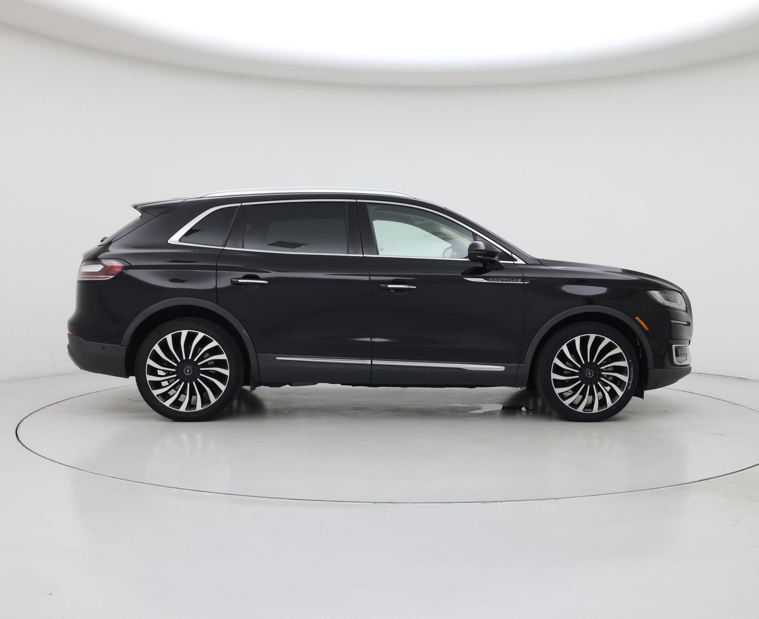 Thumbnail: 2019 Lincoln Nautilus - 7