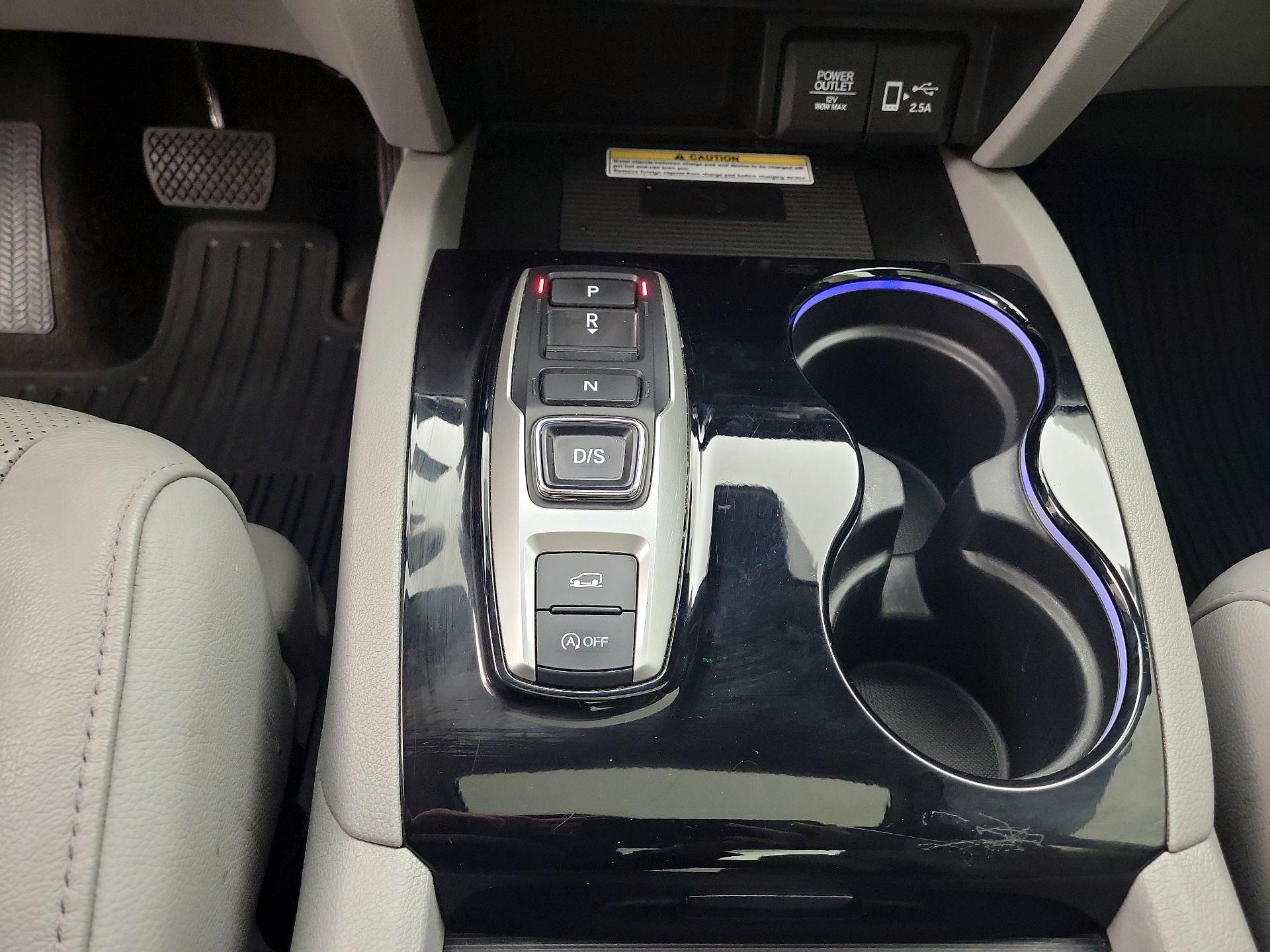 Thumbnail: 2020 Honda Pilot - 18