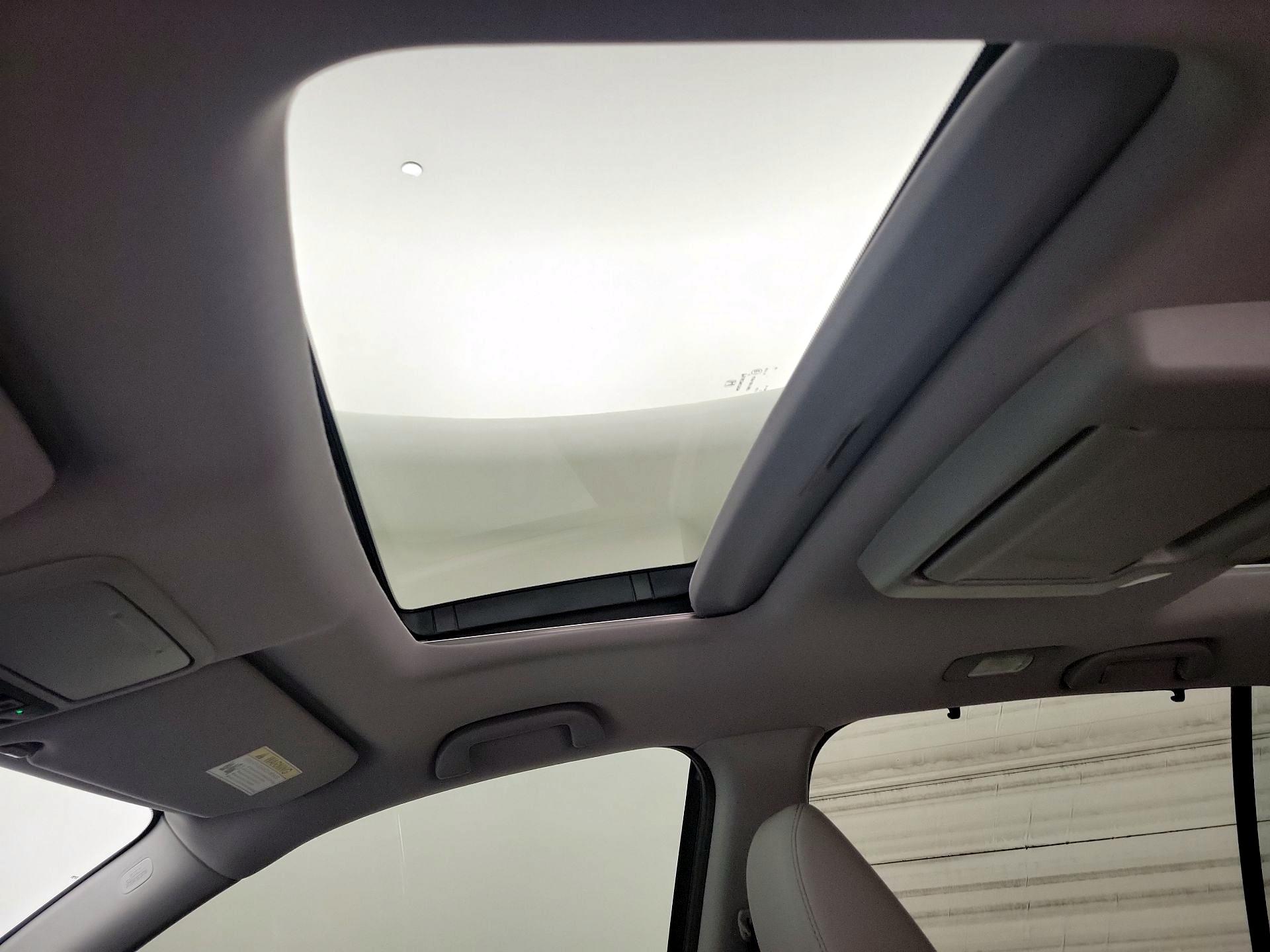 Thumbnail: 2020 Honda Pilot - 20