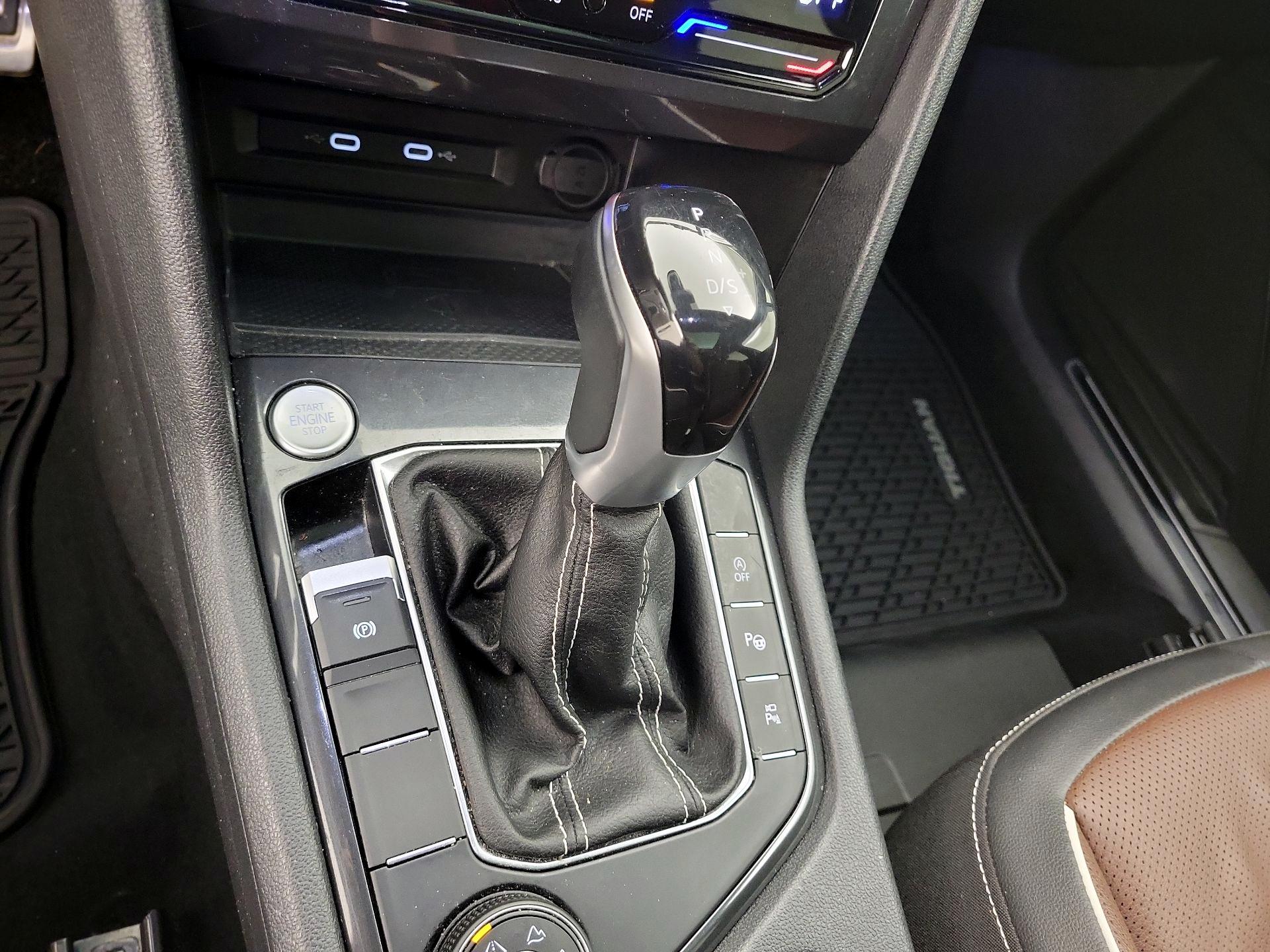 Thumbnail: 2022 Volkswagen Tiguan - 18