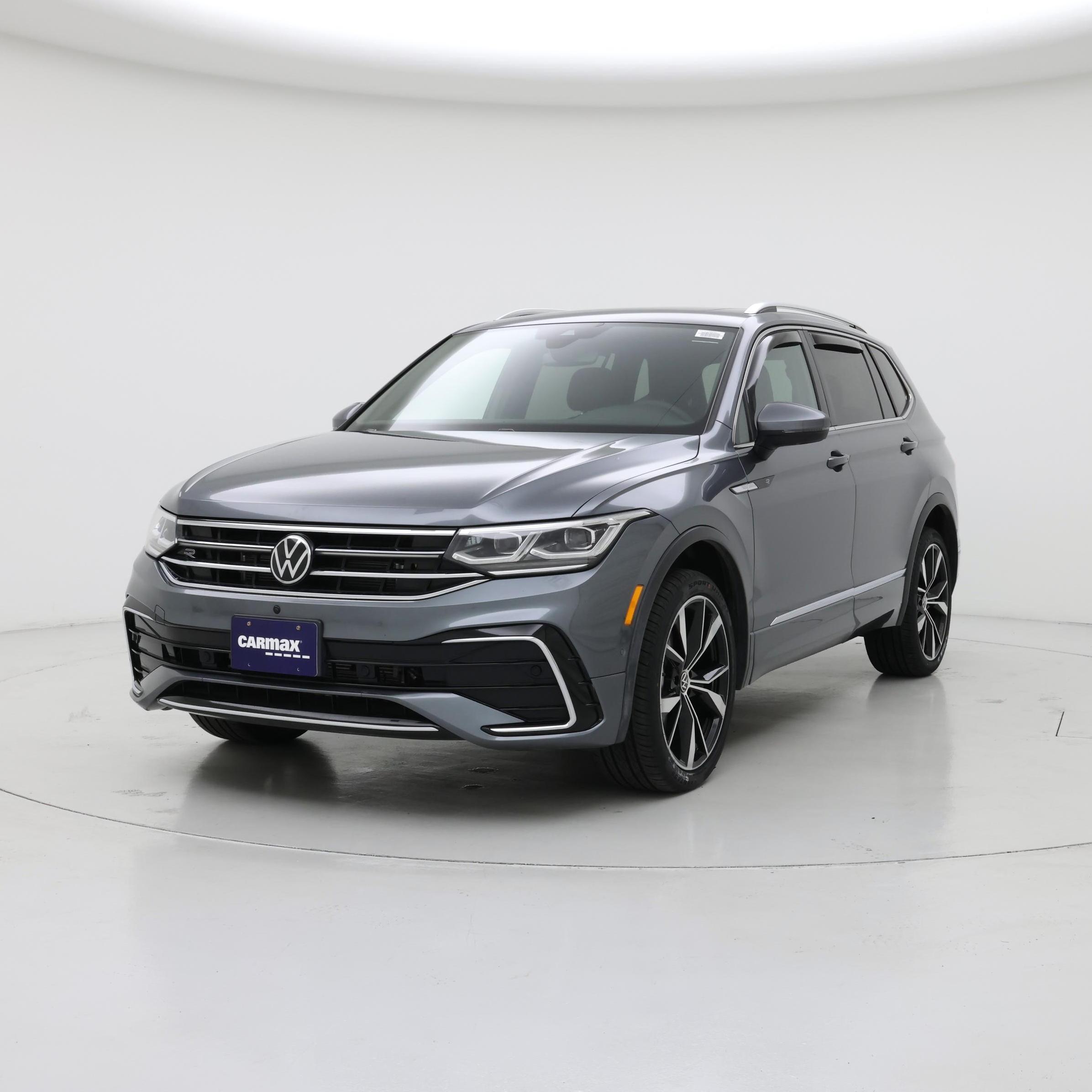 Thumbnail: 2022 Volkswagen Tiguan - 4