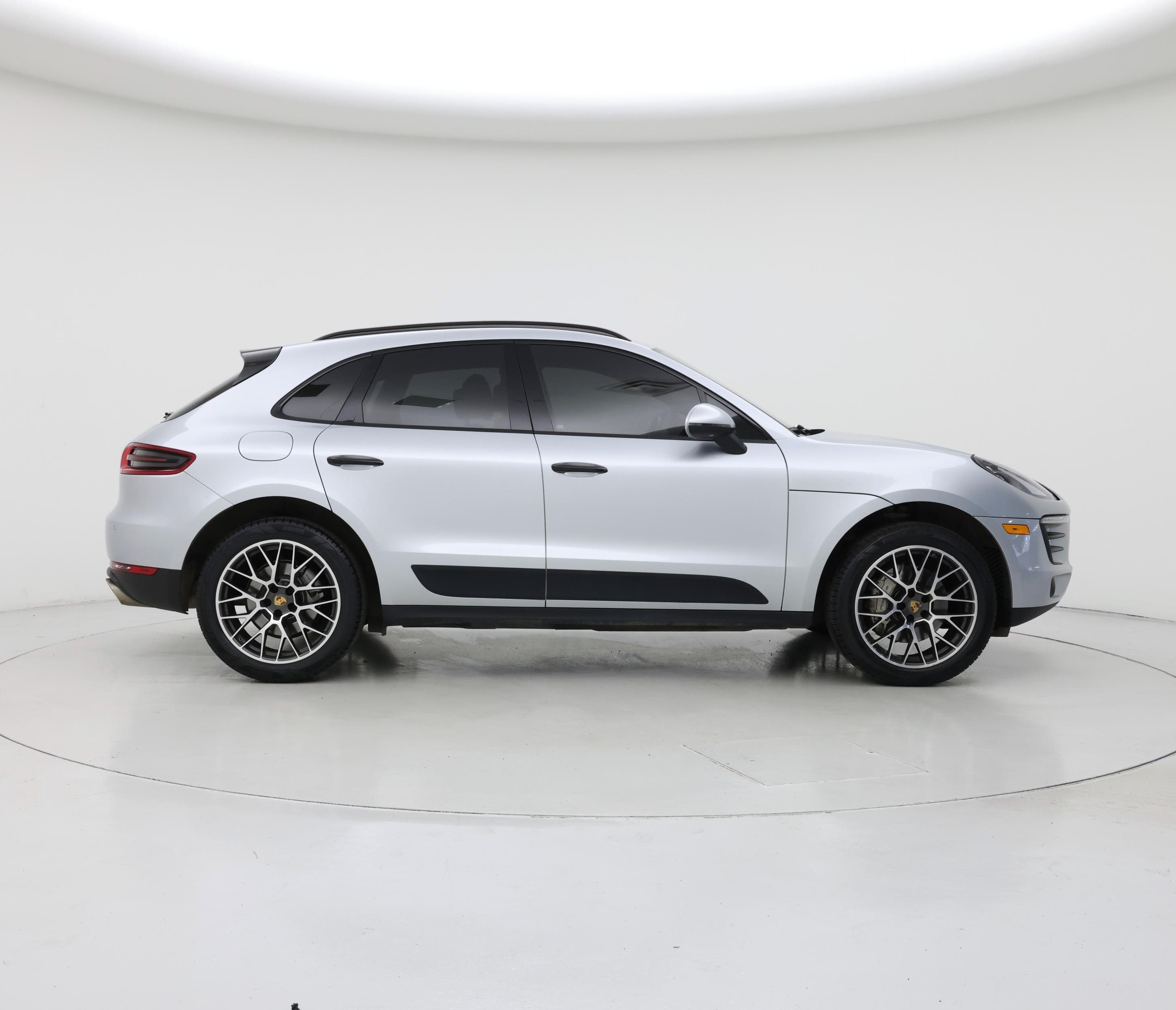 Thumbnail: 2018 Porsche Macan - 7