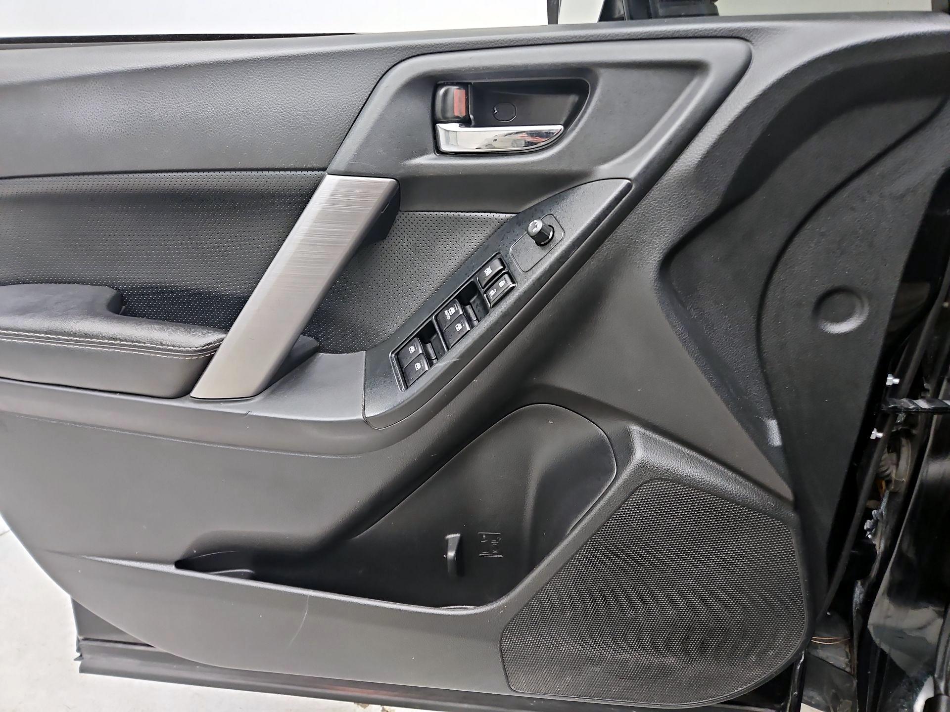 Thumbnail: 2016 Subaru Forester - 12