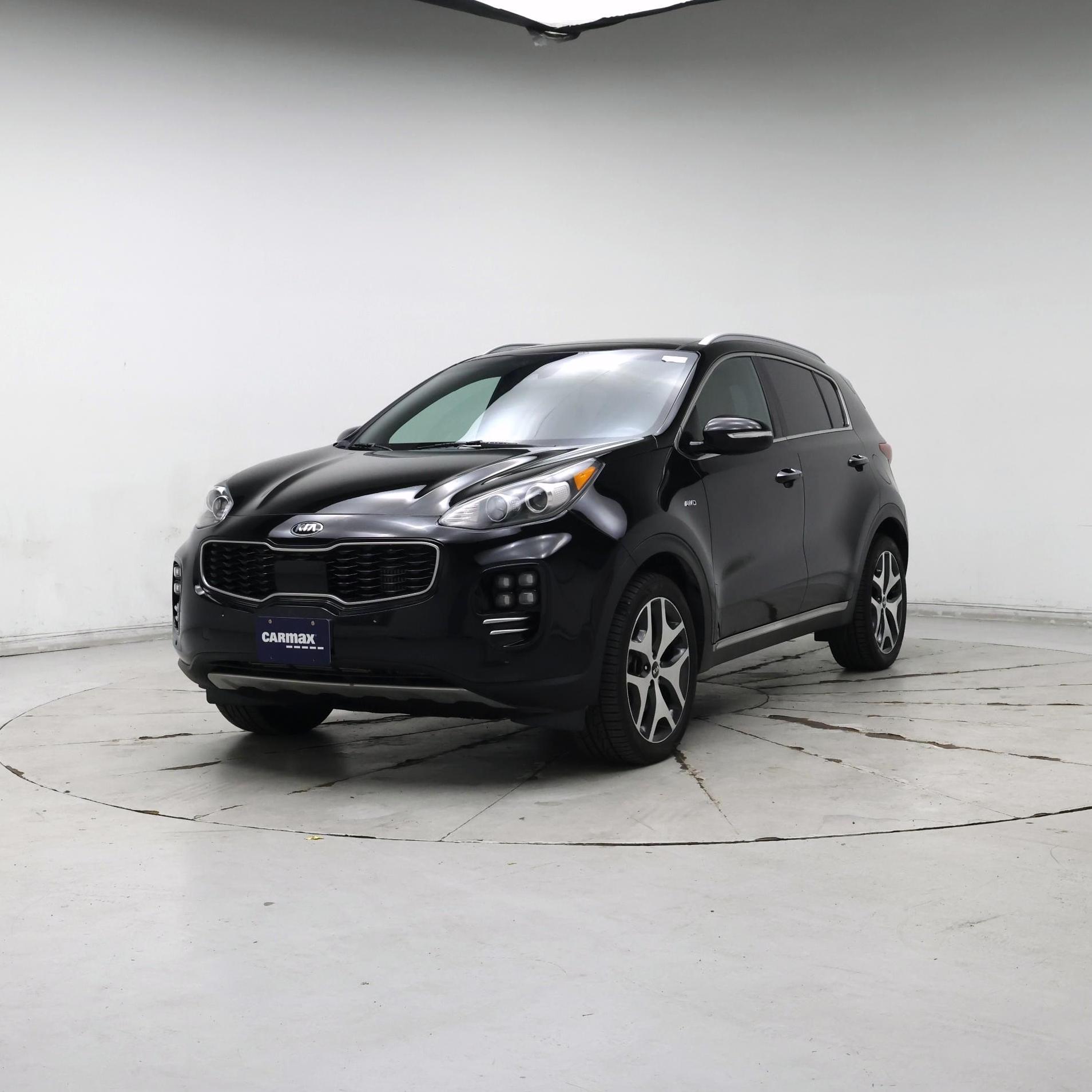 Thumbnail: 2017 Kia Sportage - 4