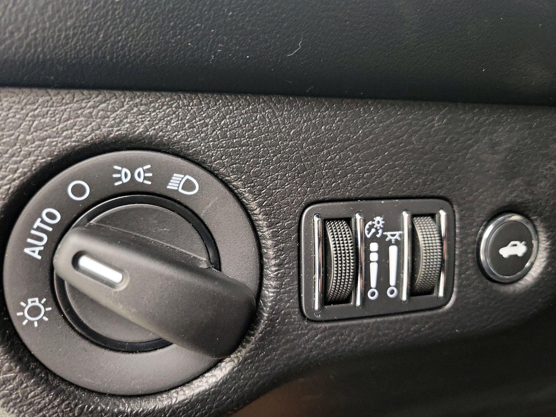 Thumbnail: 2020 Dodge Challenger - 13