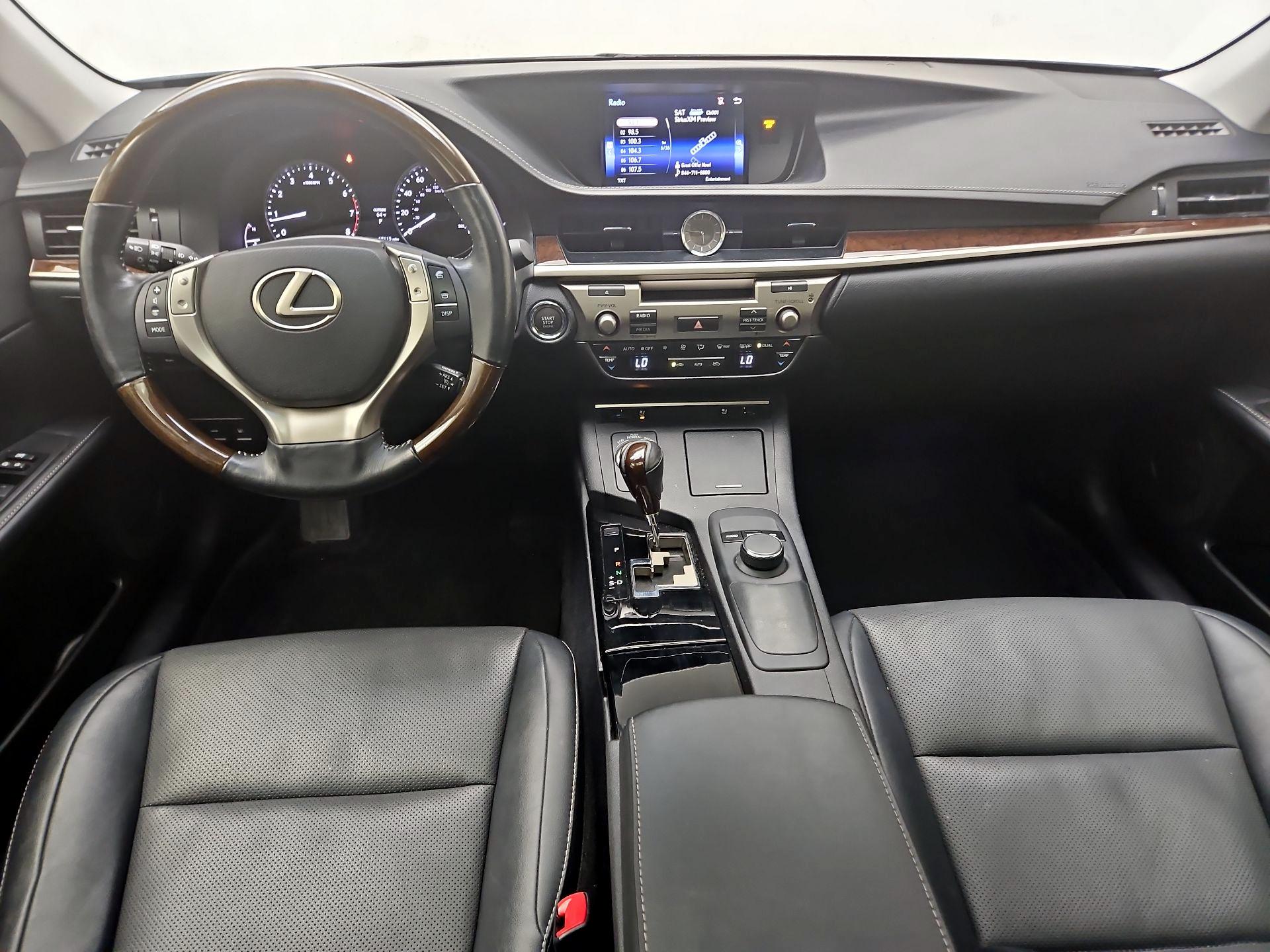 Thumbnail: 2015 Lexus ES - 9