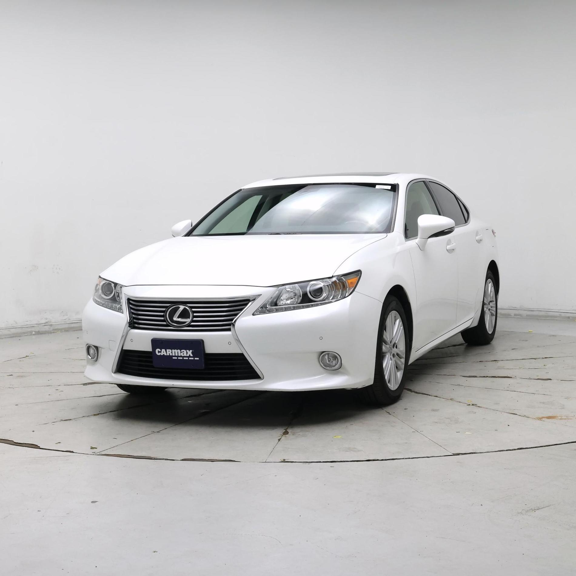 Thumbnail: 2015 Lexus ES - 4