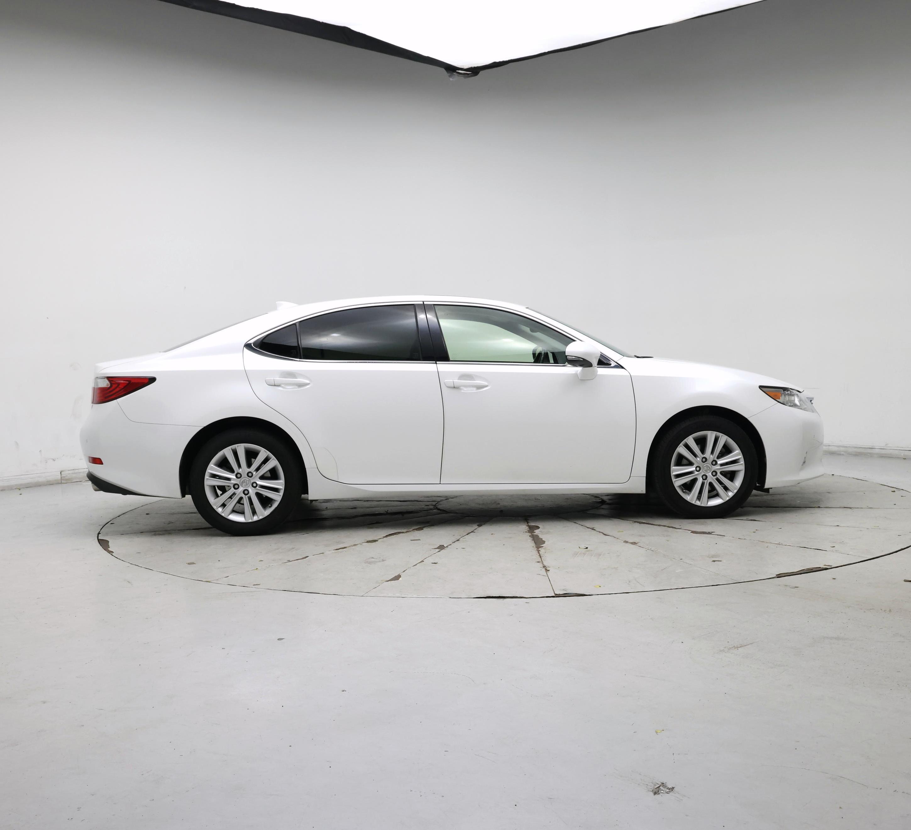 Thumbnail: 2015 Lexus ES - 7