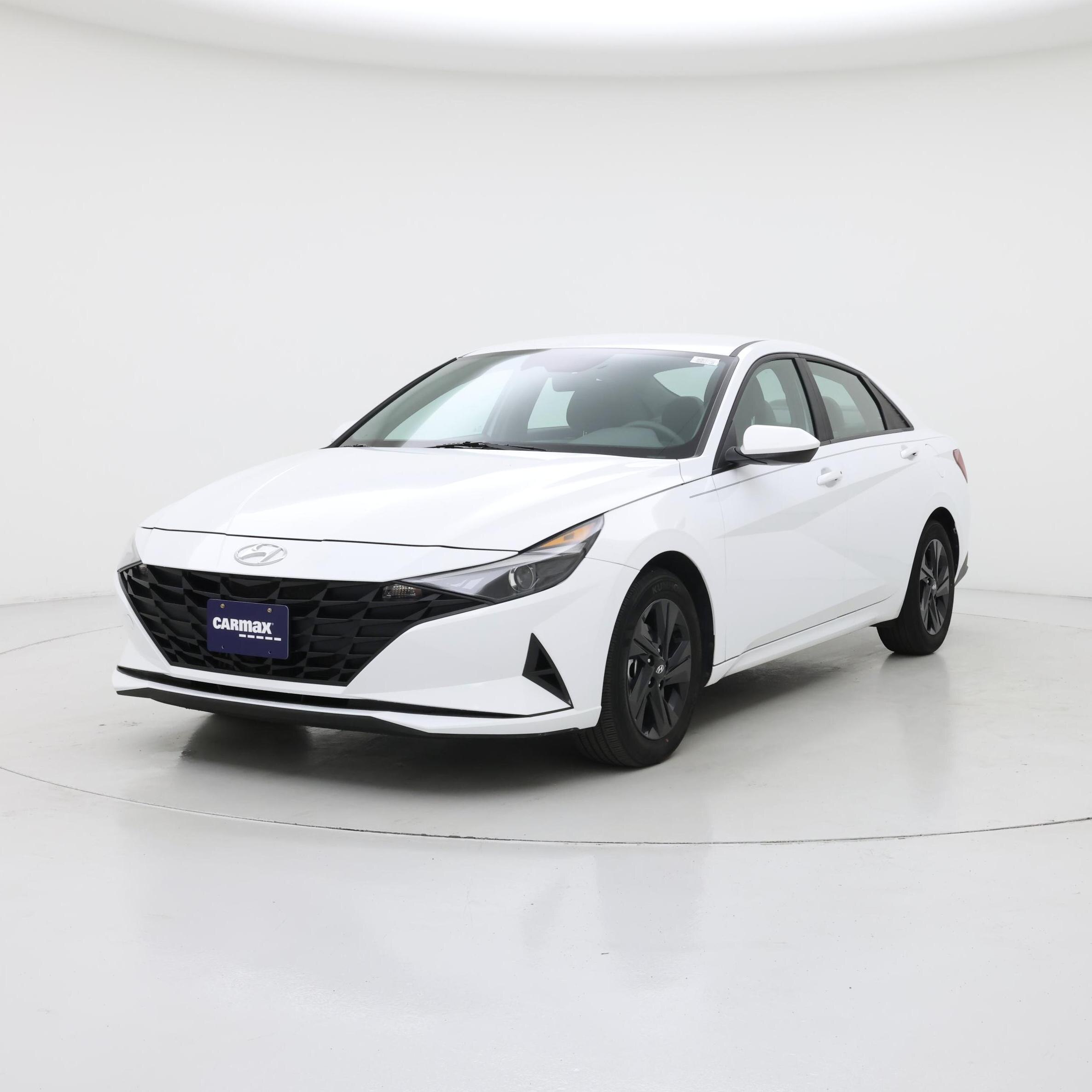 Thumbnail: 2023 Hyundai Elantra - 4