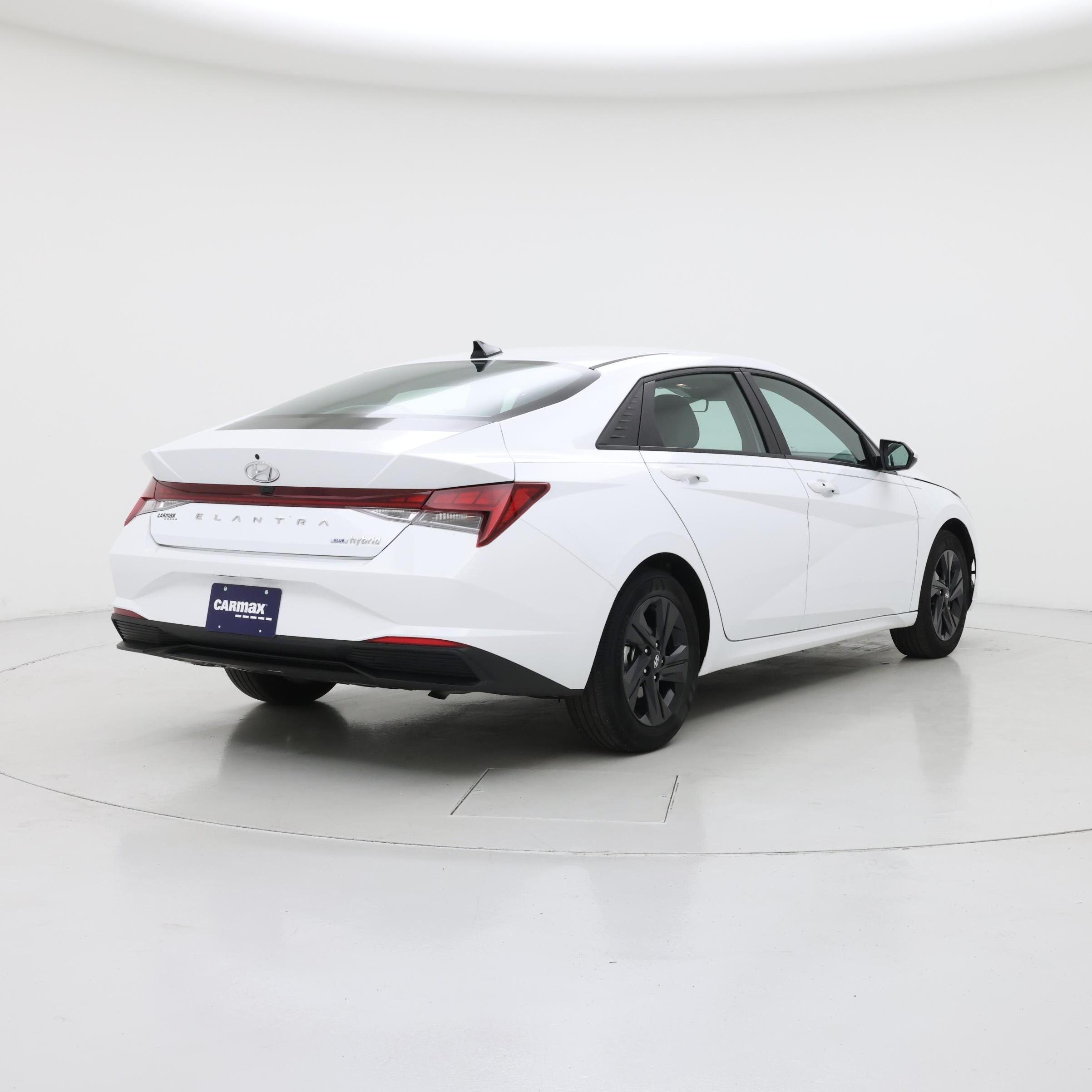 Thumbnail: 2023 Hyundai Elantra - 8