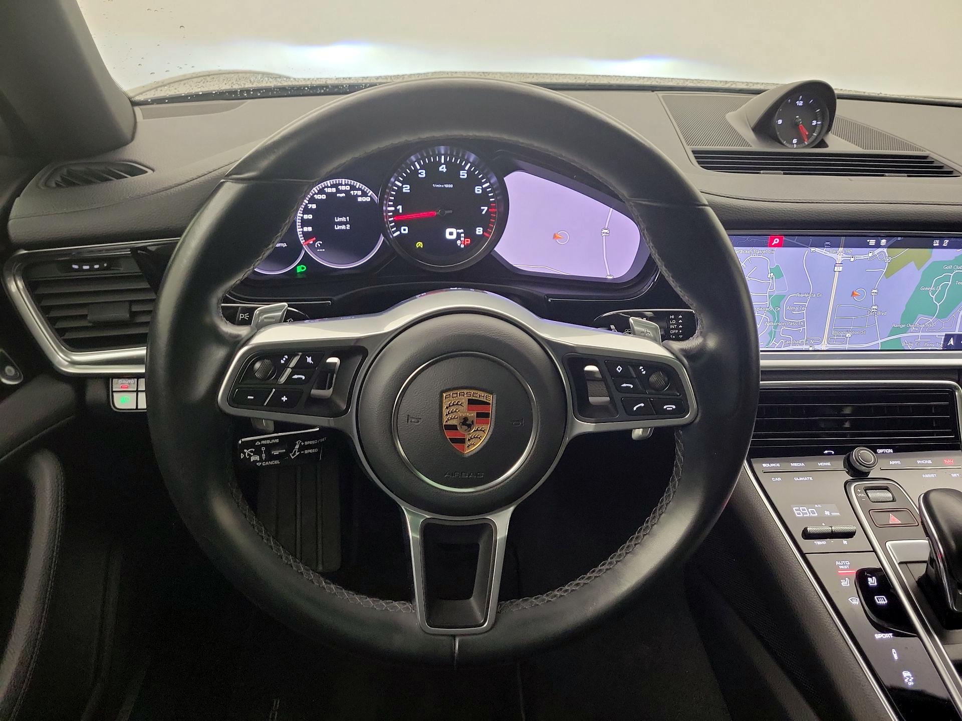 Thumbnail: 2018 Porsche Panamera - 10