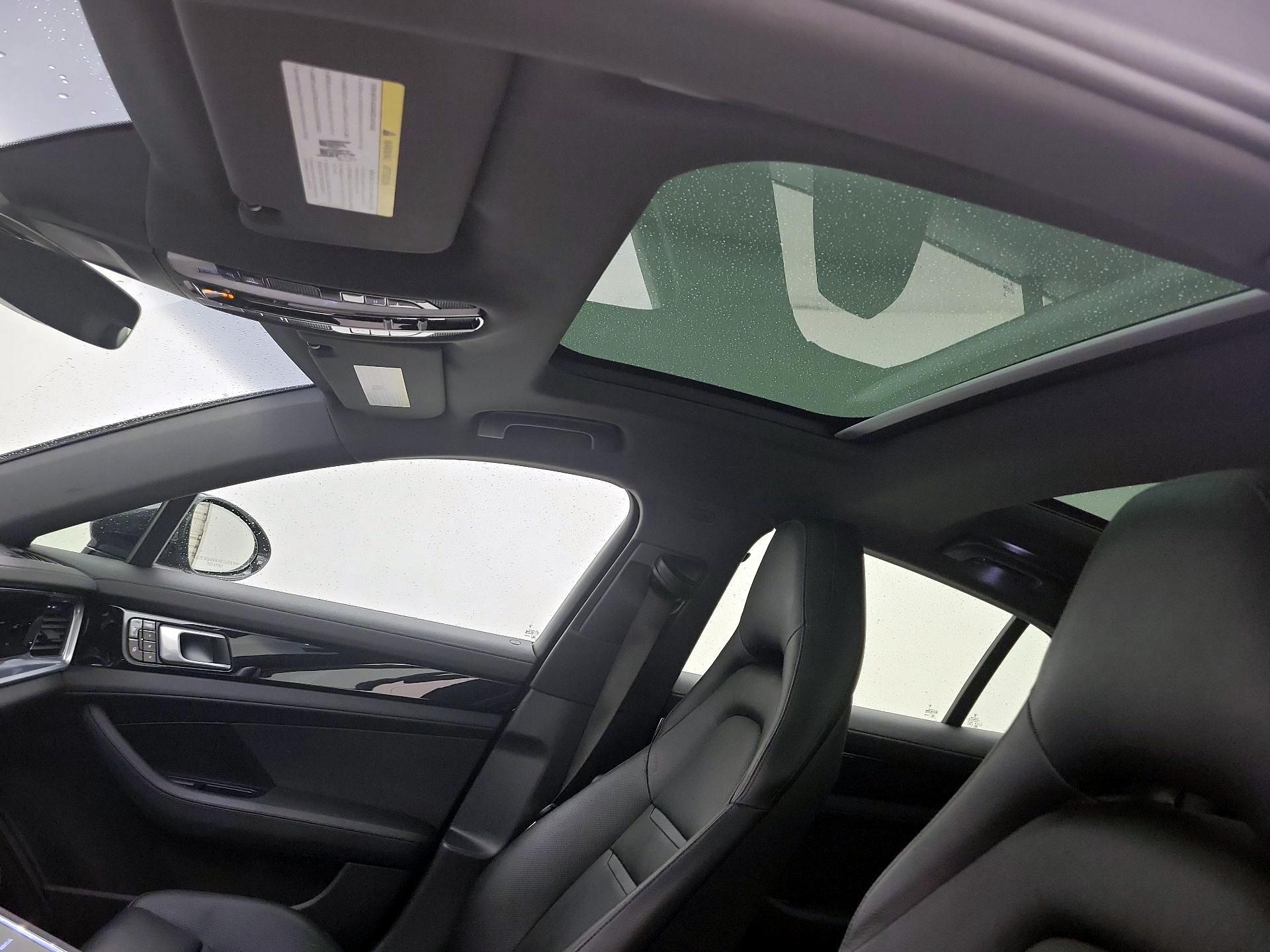 Thumbnail: 2018 Porsche Panamera - 20