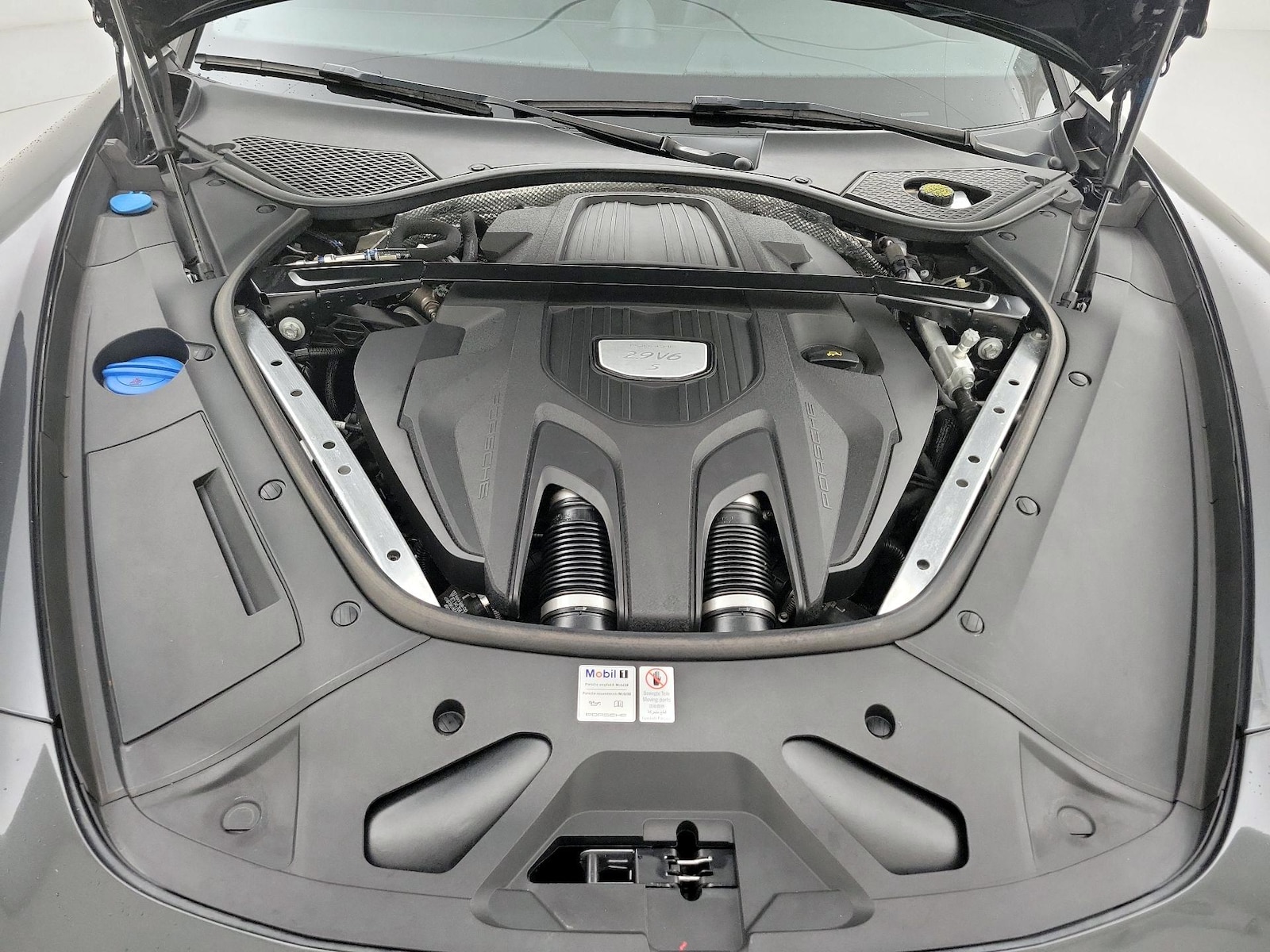 2018 Porsche Panamera S - Photo 24