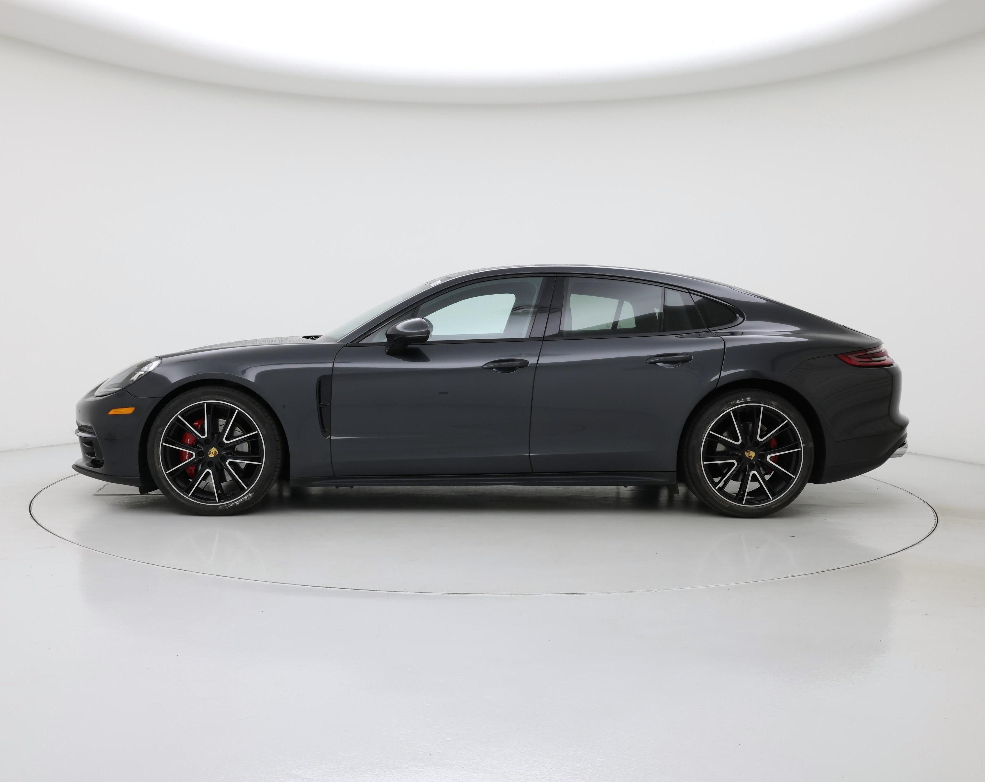 Thumbnail: 2018 Porsche Panamera - 3